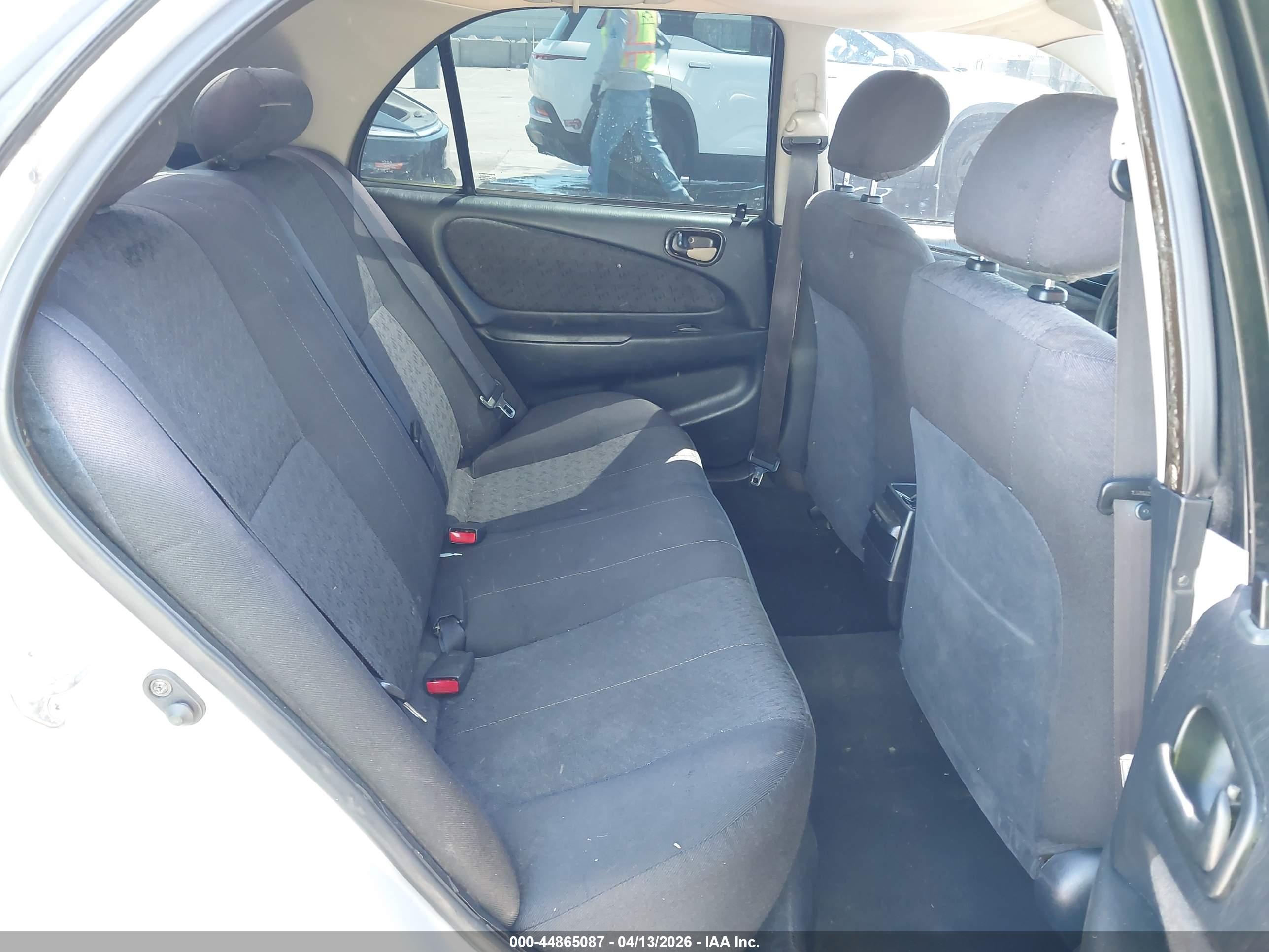 TOYOTA COROLLA image 8
