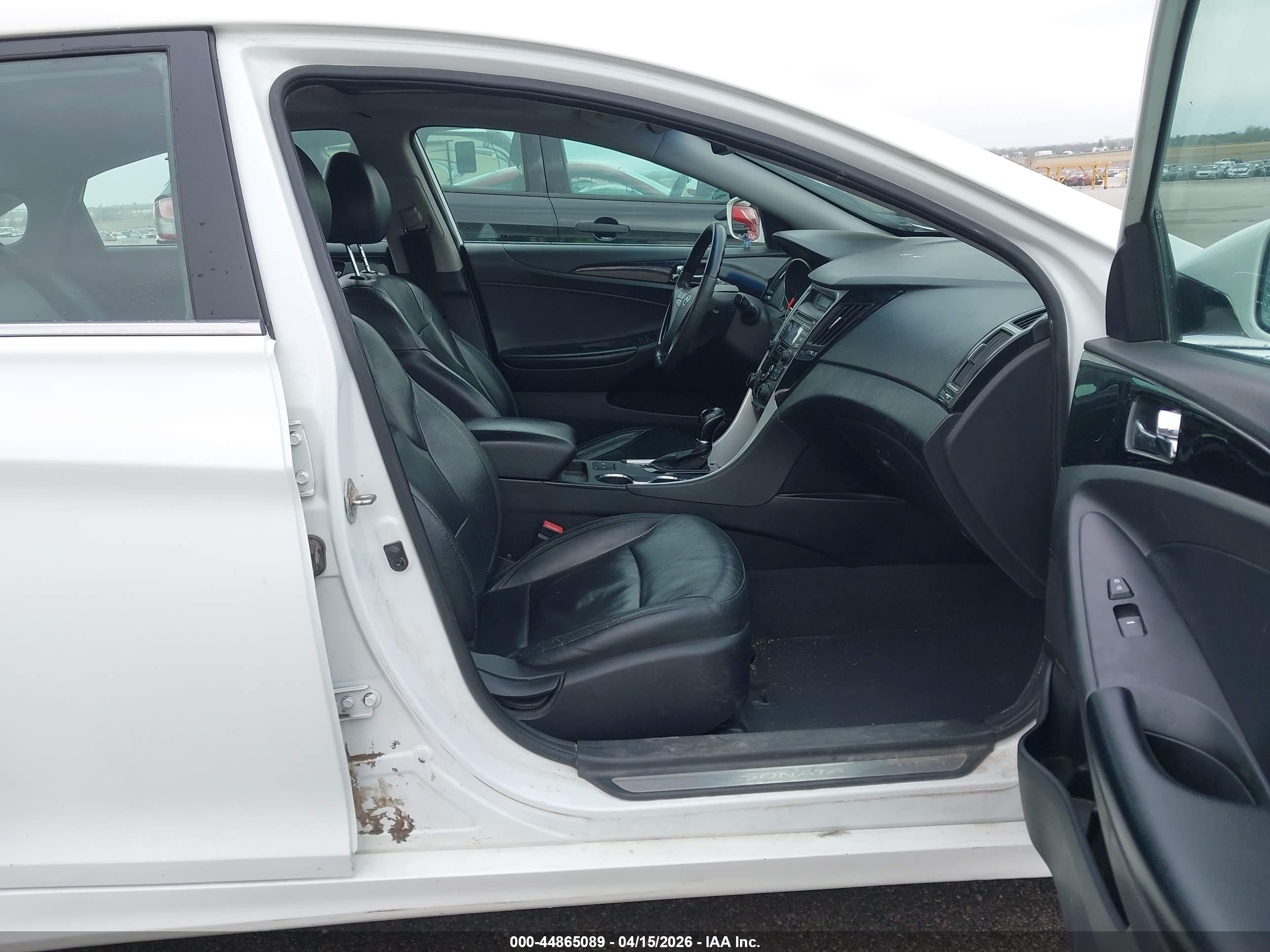 HYUNDAI SONATA image 5