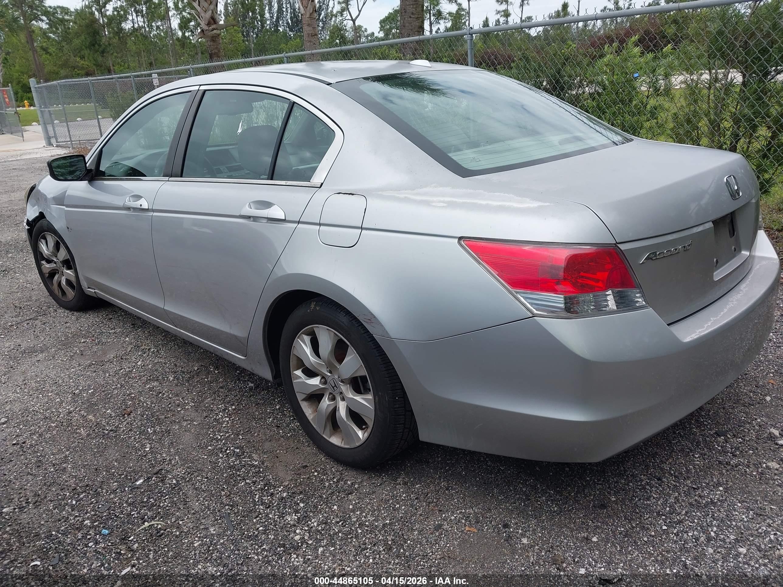 HONDA ACCORD image 3