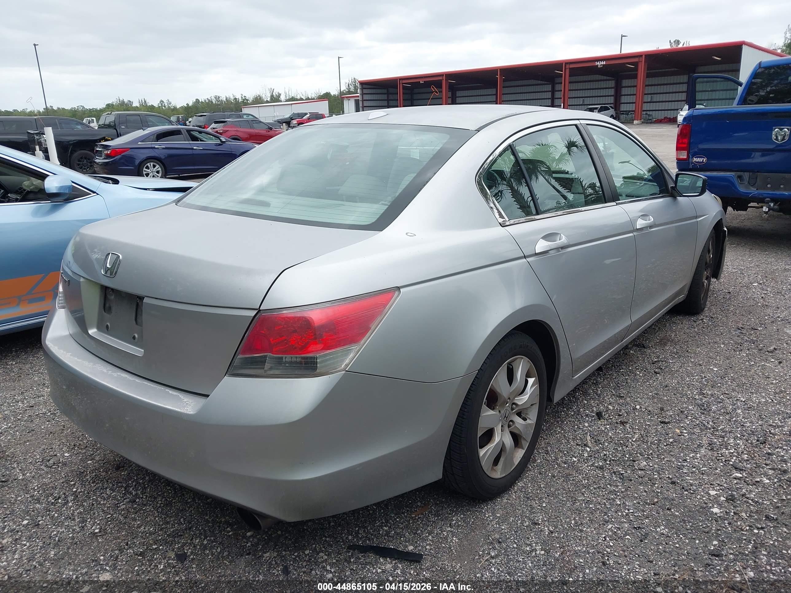 HONDA ACCORD image 4