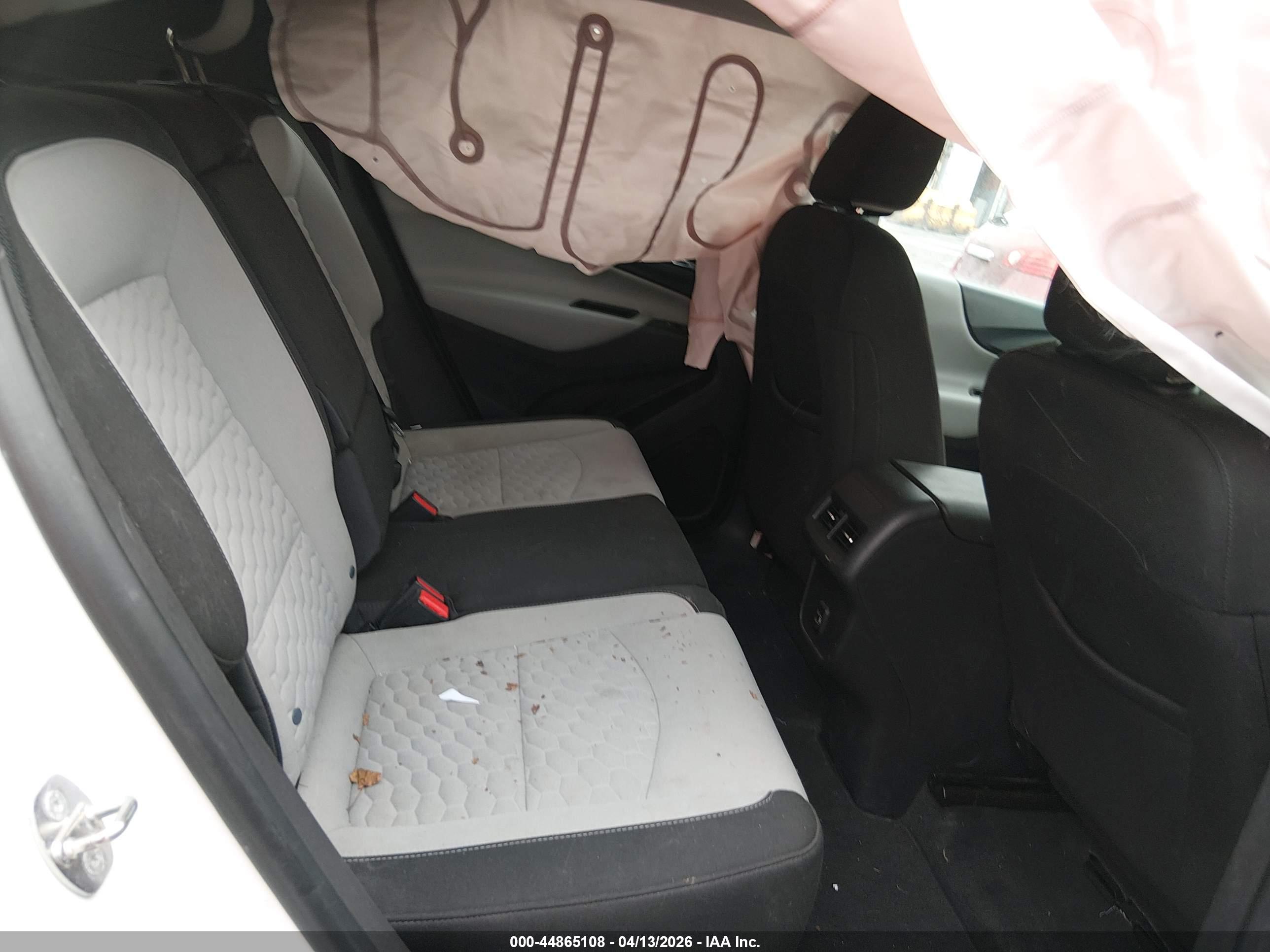 CHEVROLET EQUINOX image 8