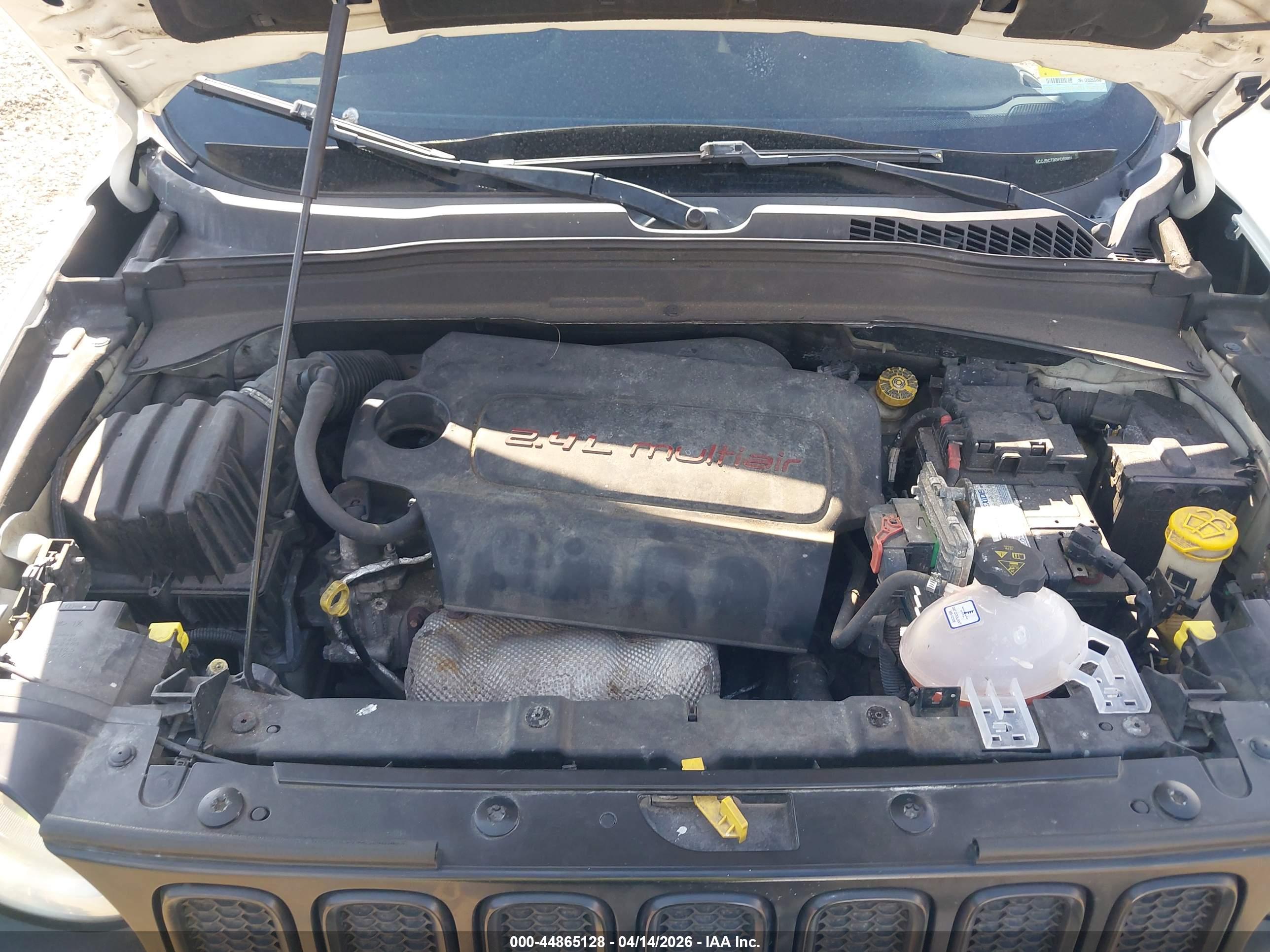 JEEP RENEGADE image 10
