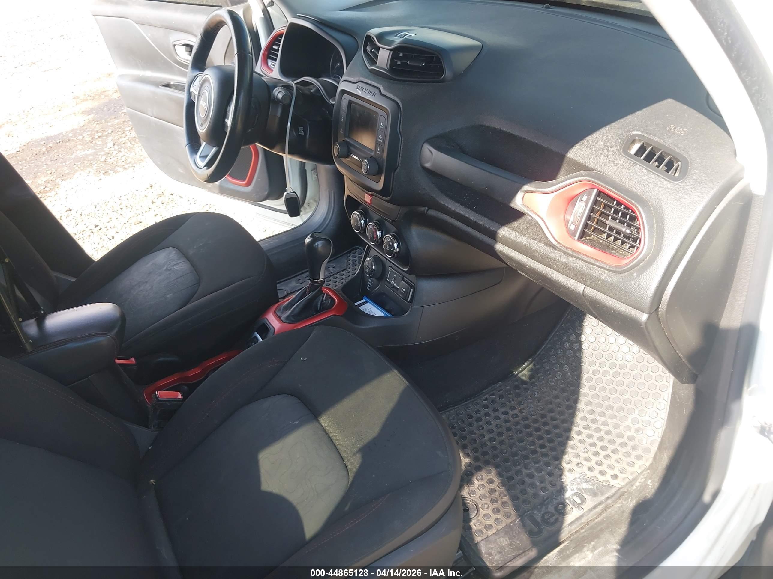 JEEP RENEGADE image 5
