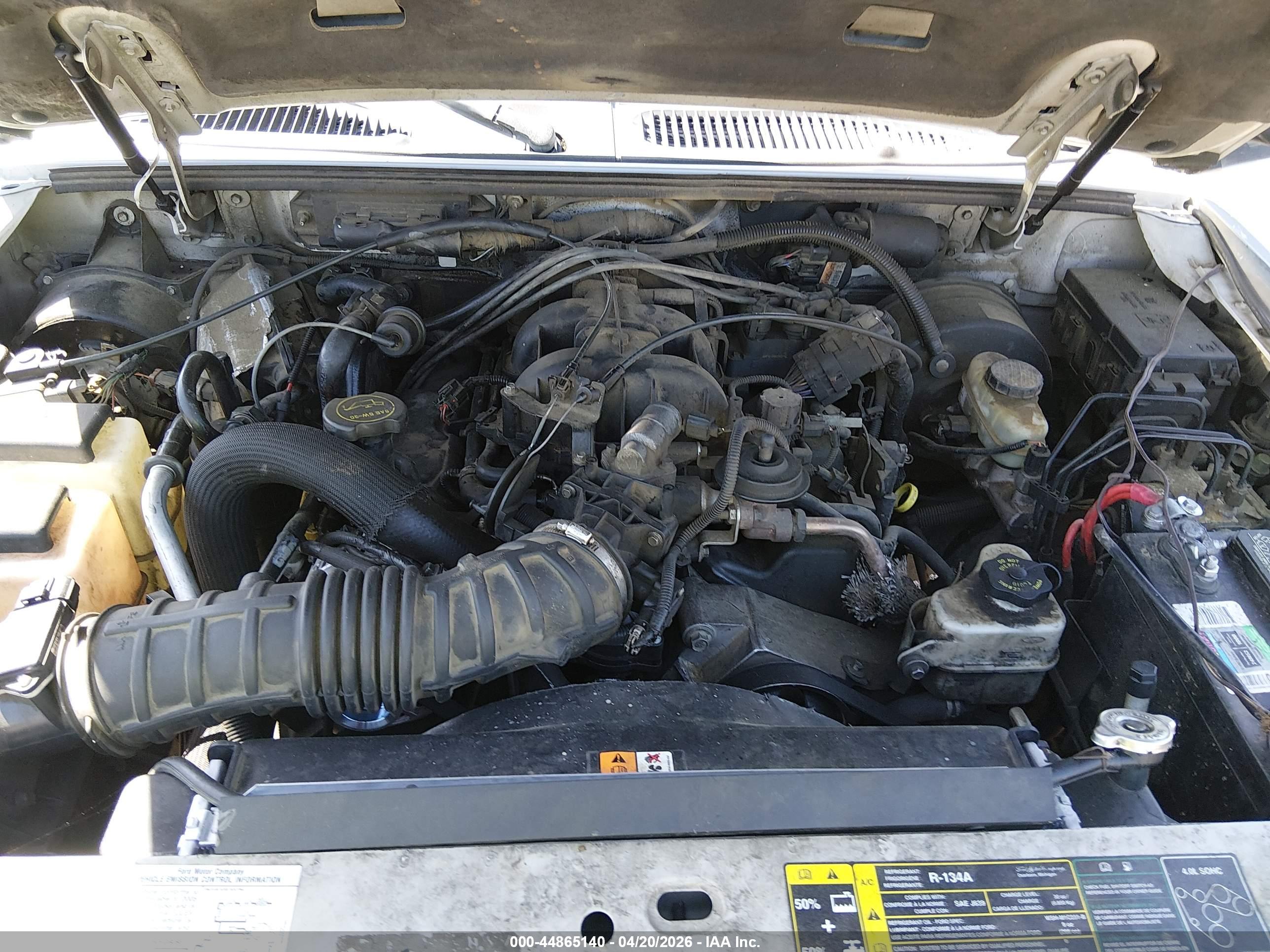 FORD EXPLORER image 10