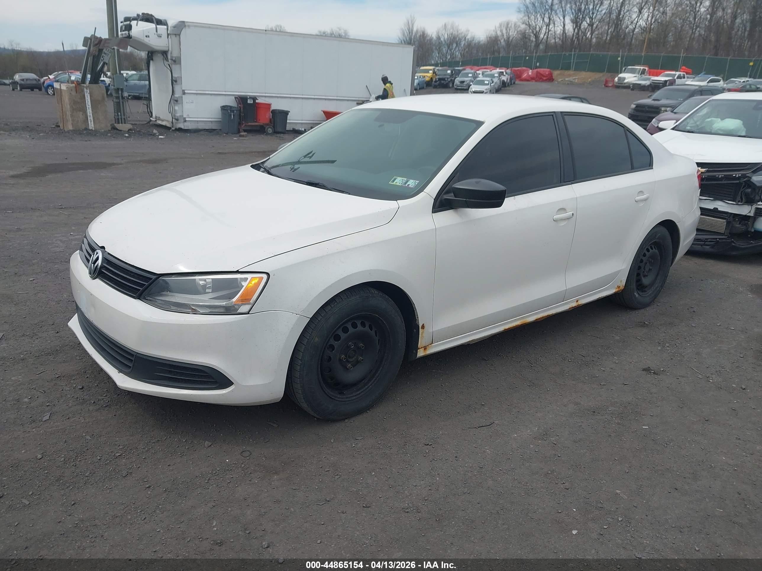 VOLKSWAGEN JETTA image 2