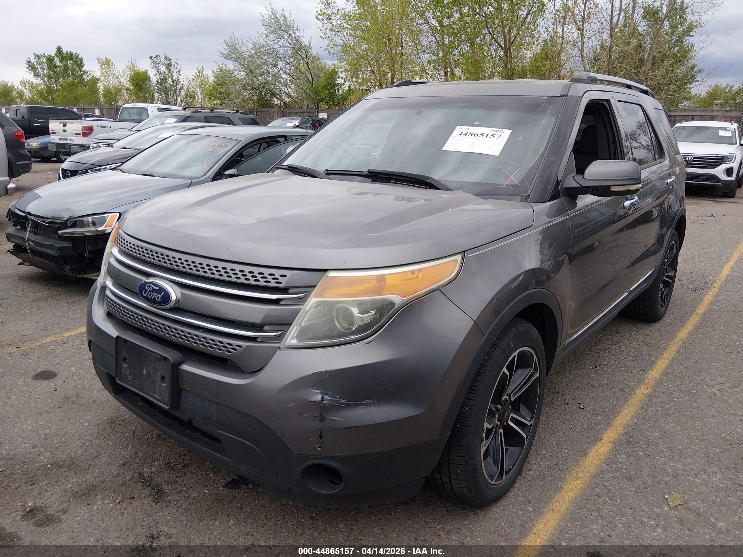 FORD EXPLORER image 2