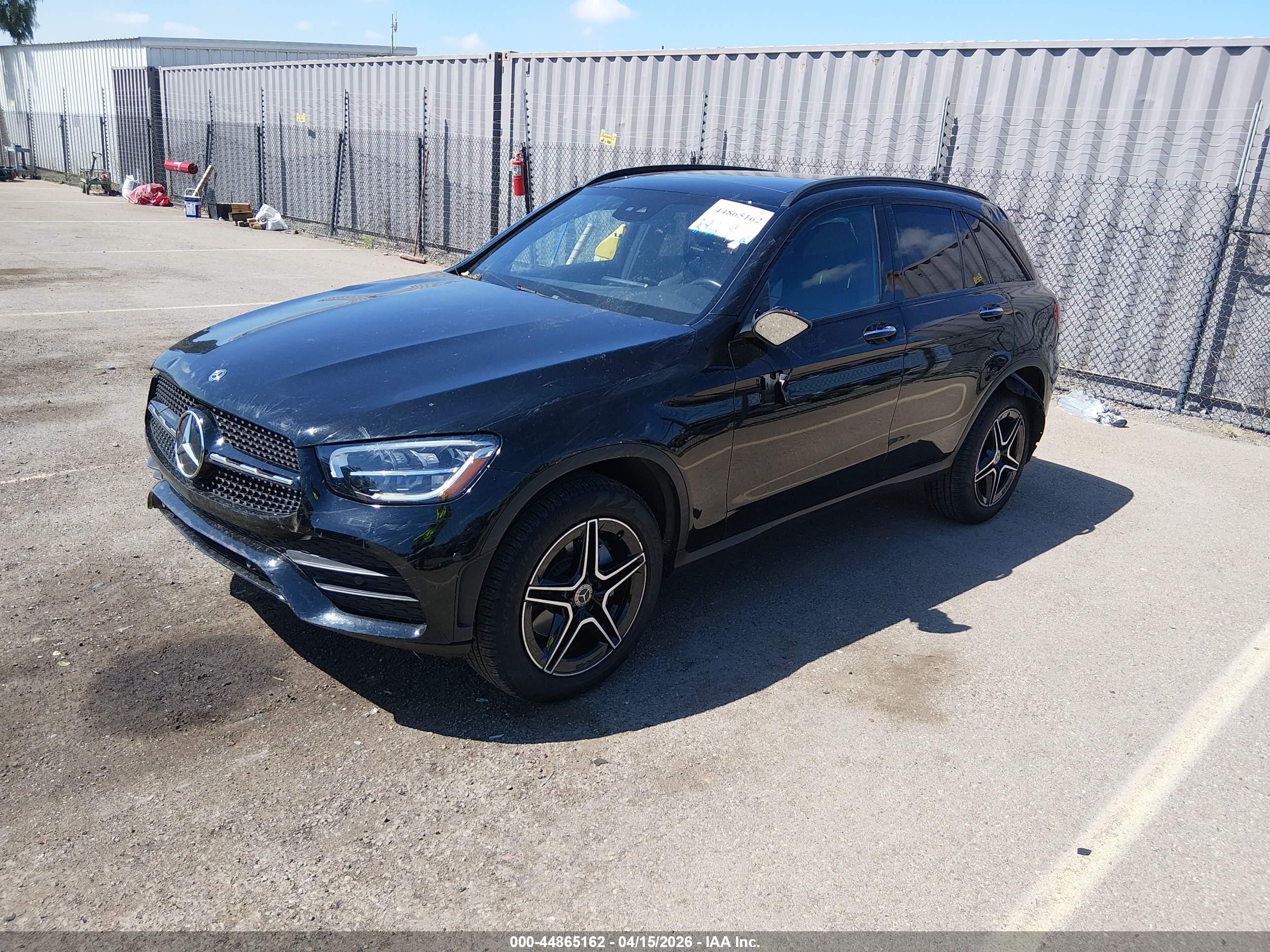 MERCEDES-BENZ GLC image 2