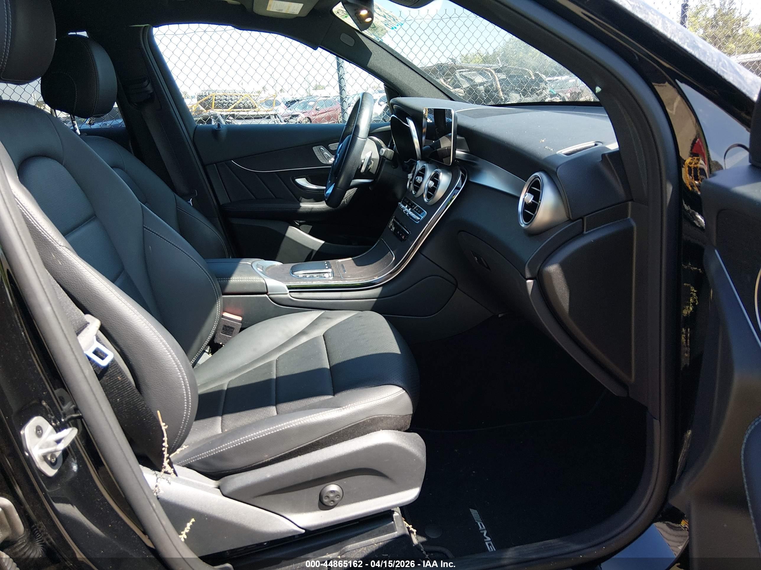 MERCEDES-BENZ GLC image 5