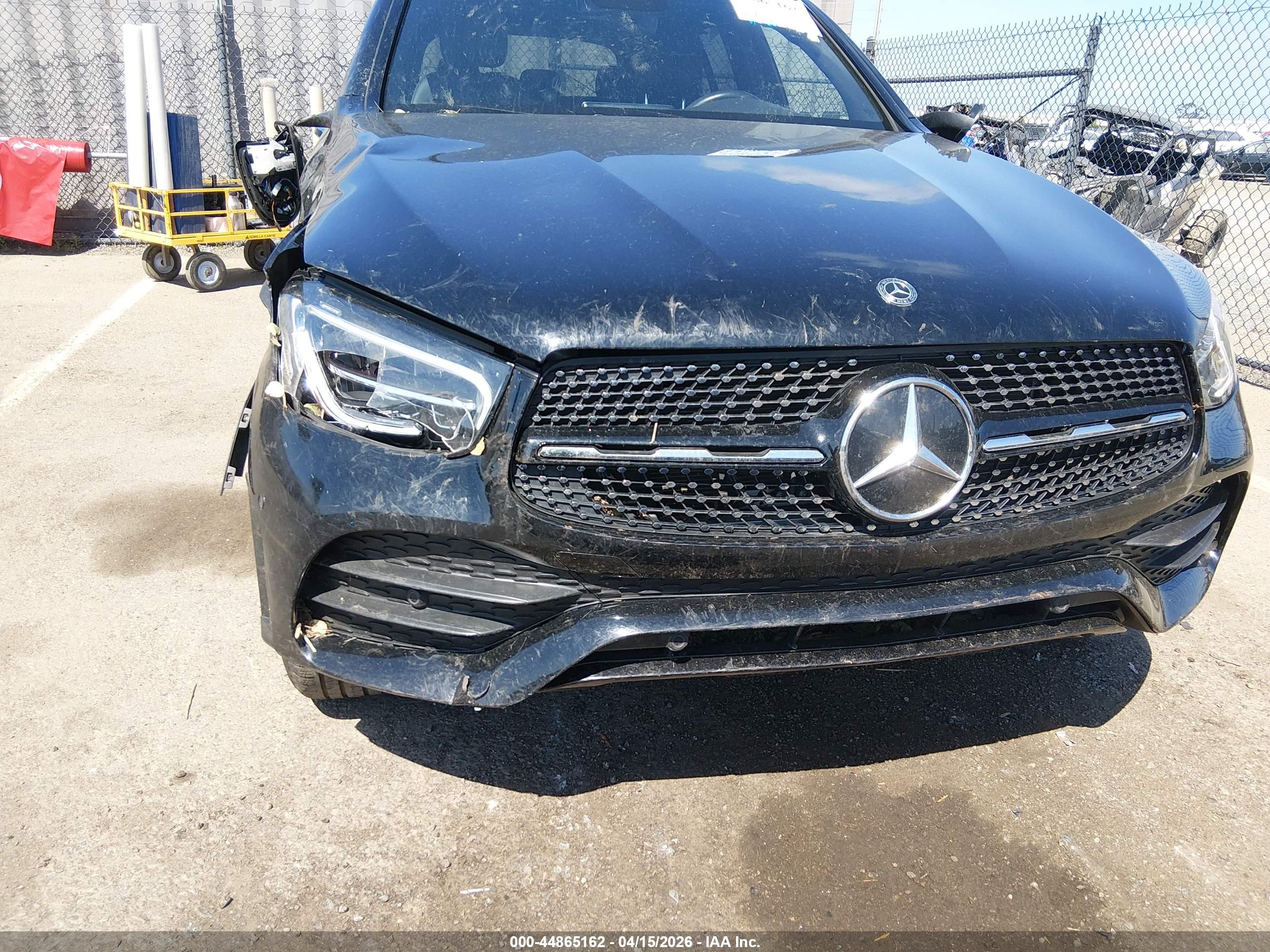 MERCEDES-BENZ GLC image 6