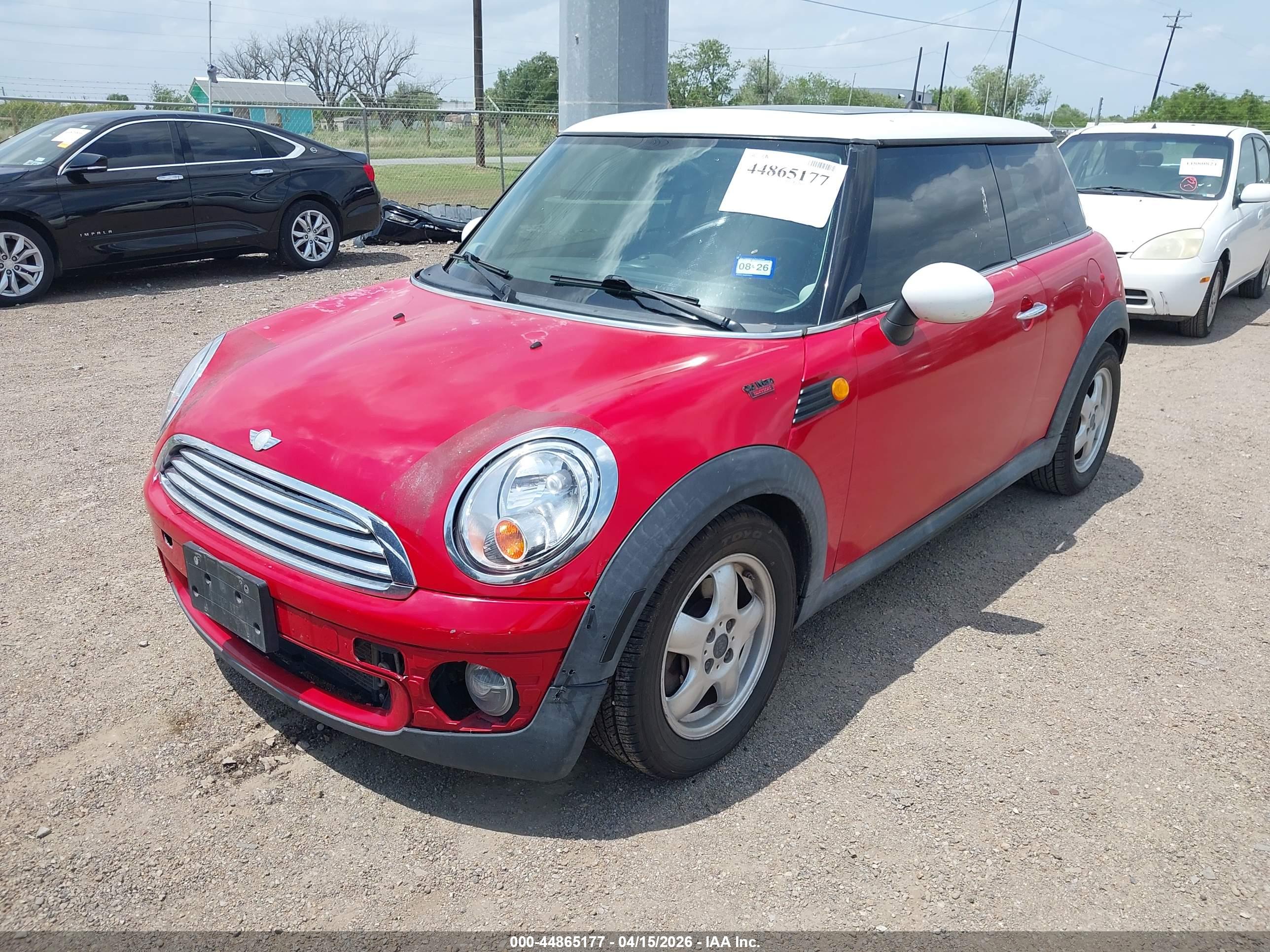 MINI COOPER image 2