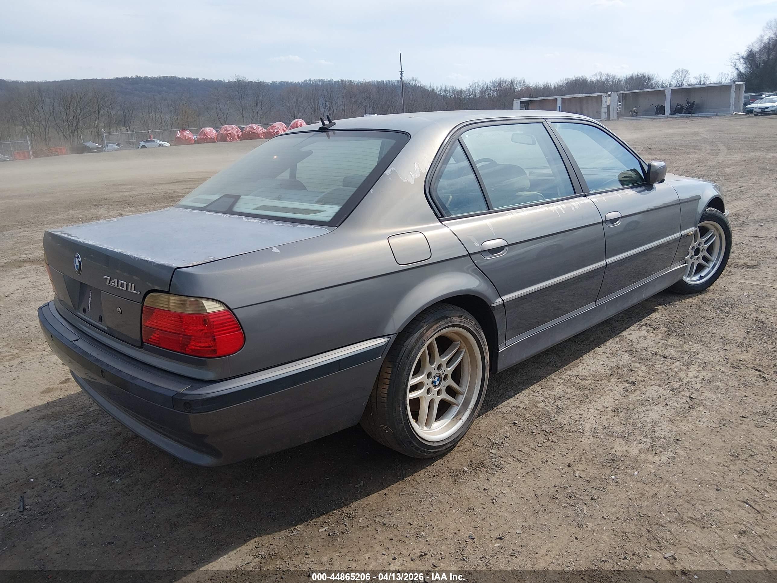 BMW 740IL image 4