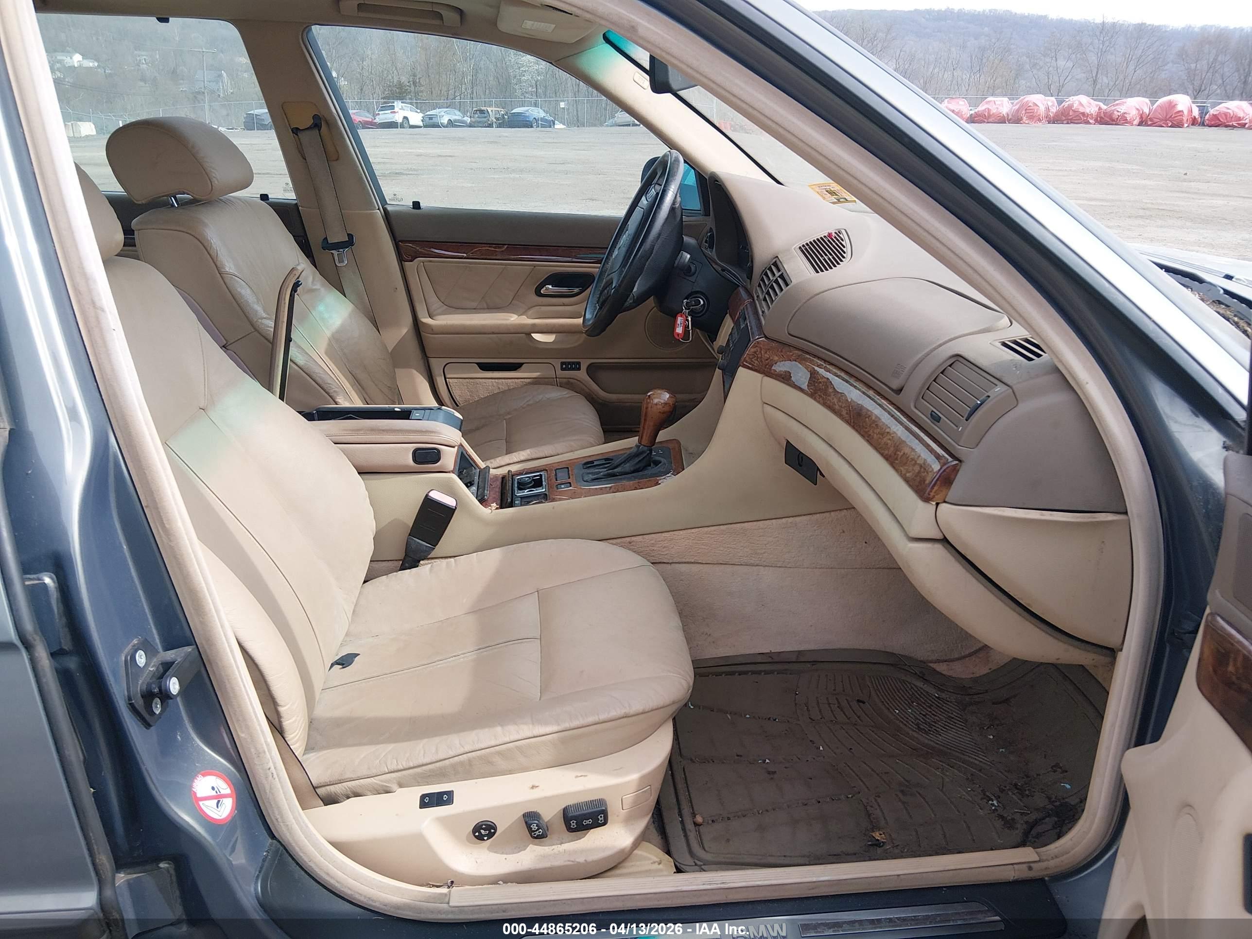 BMW 740IL image 5