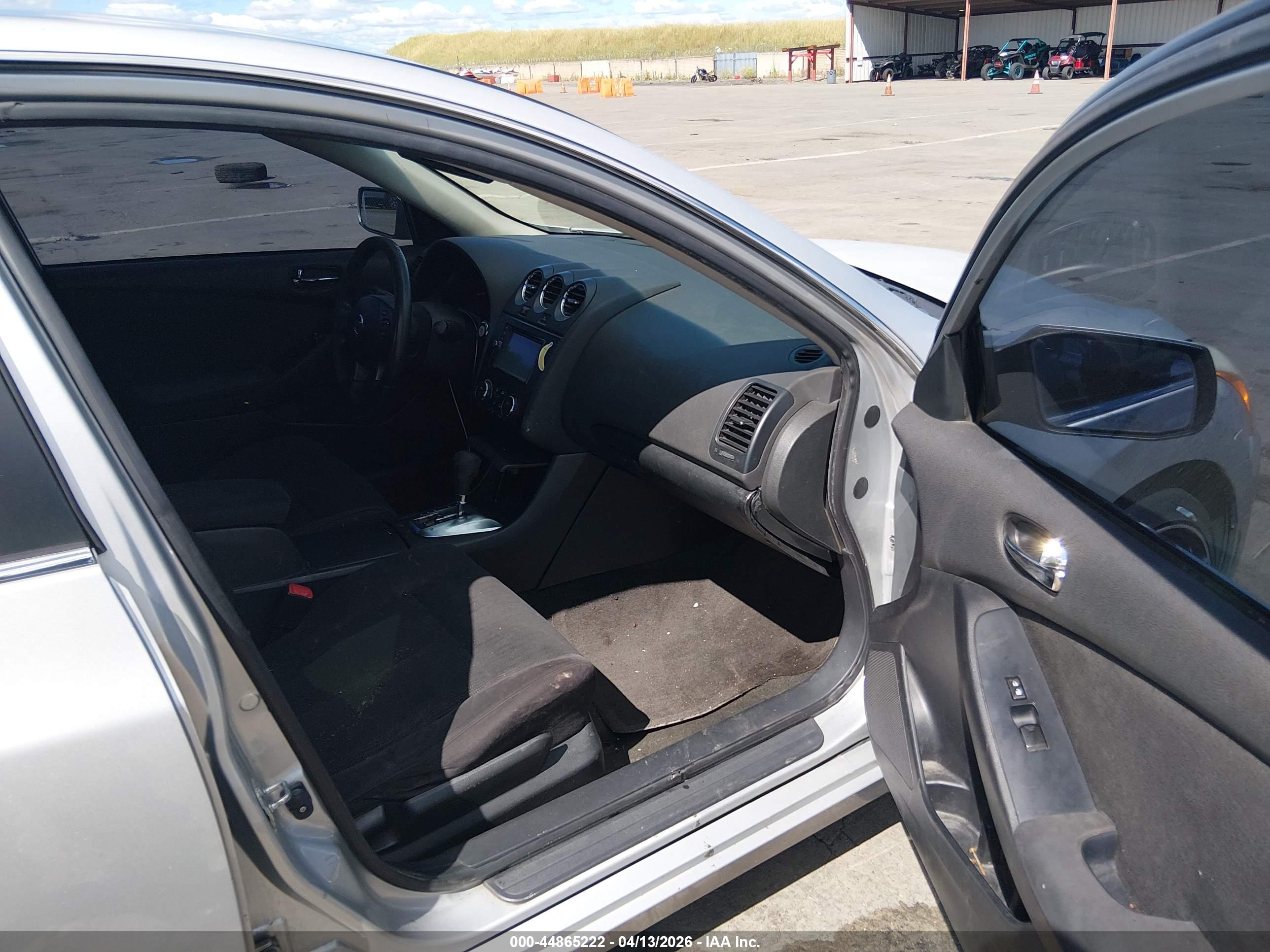 NISSAN ALTIMA image 5