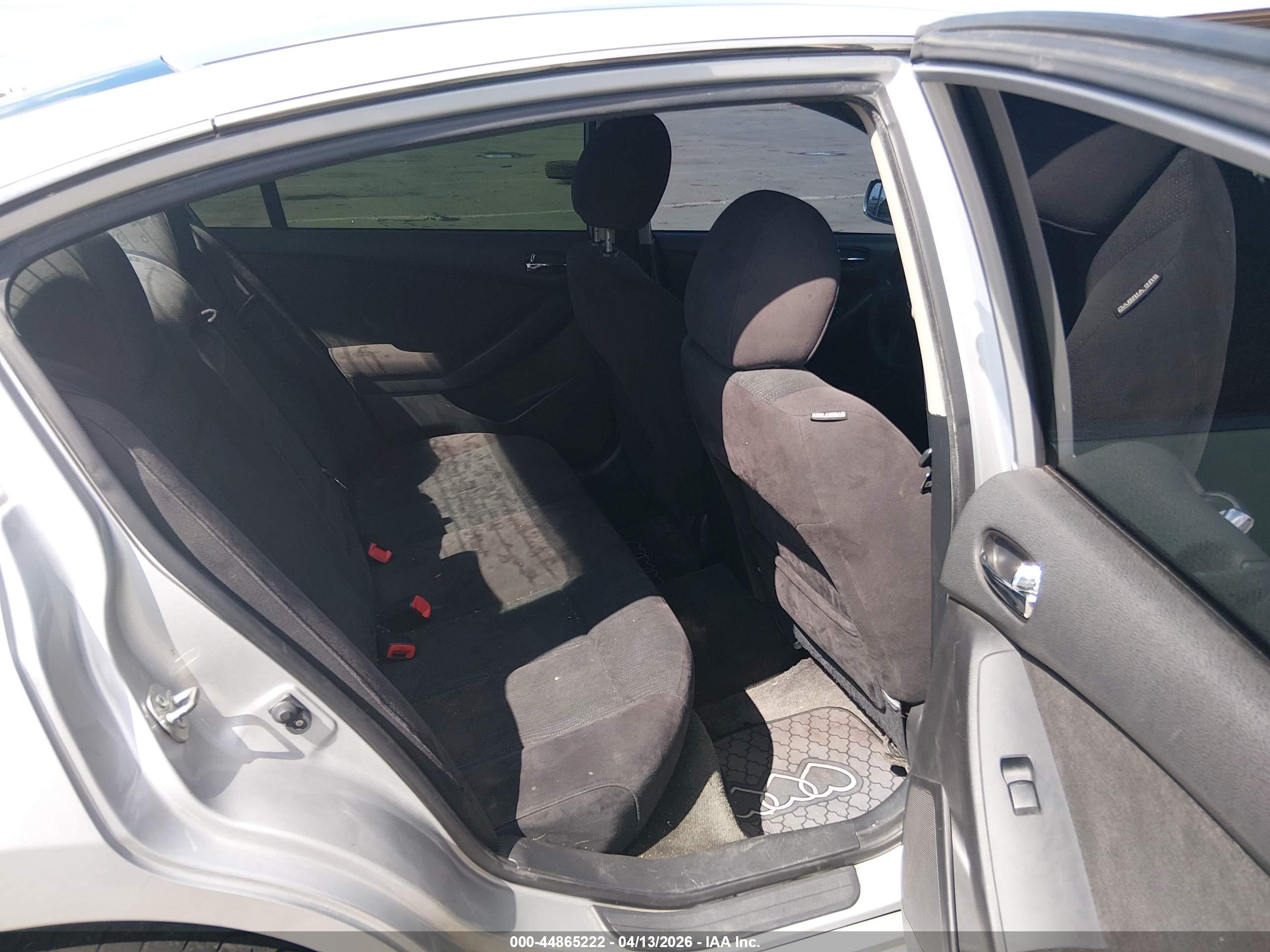 NISSAN ALTIMA image 8