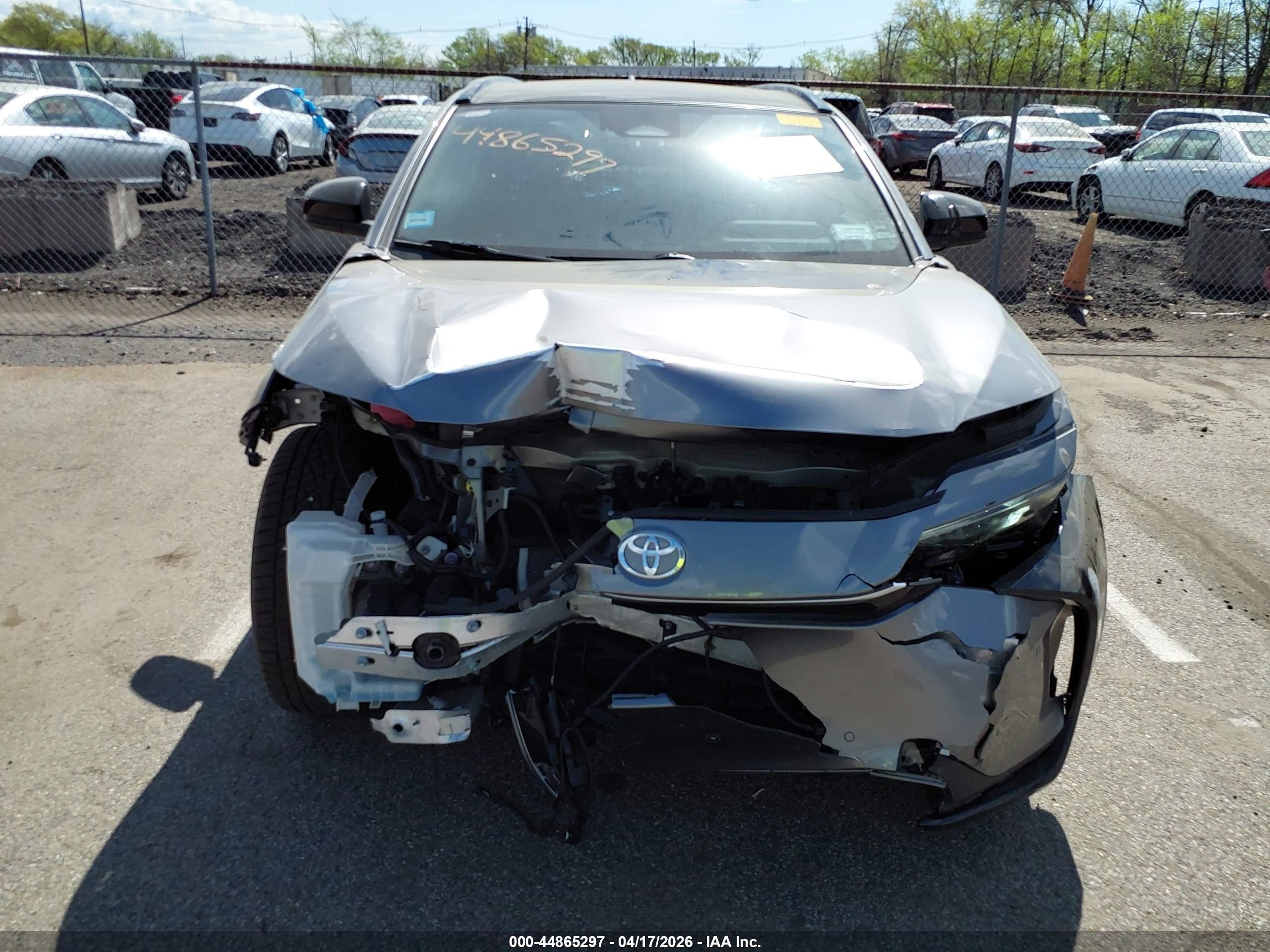 TOYOTA BZ4X image 6