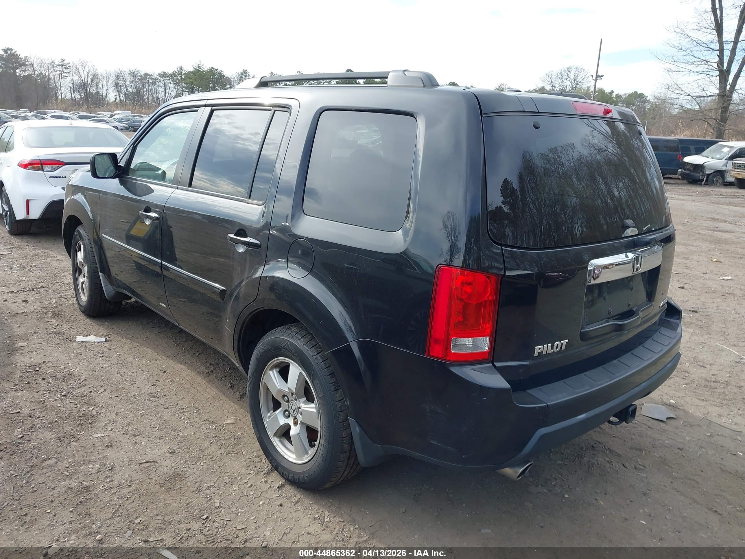 HONDA PILOT image 3