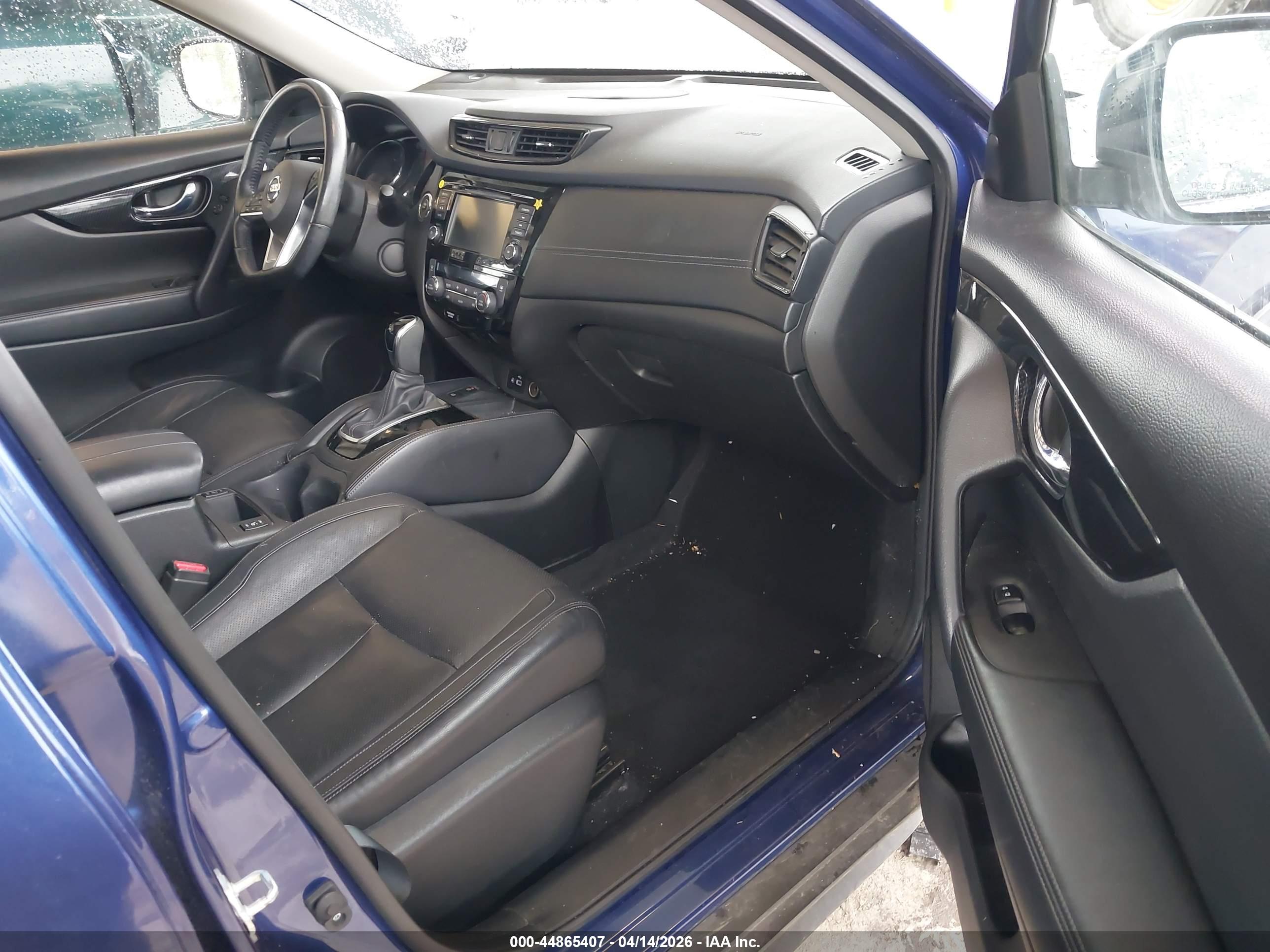 NISSAN ROGUE image 5