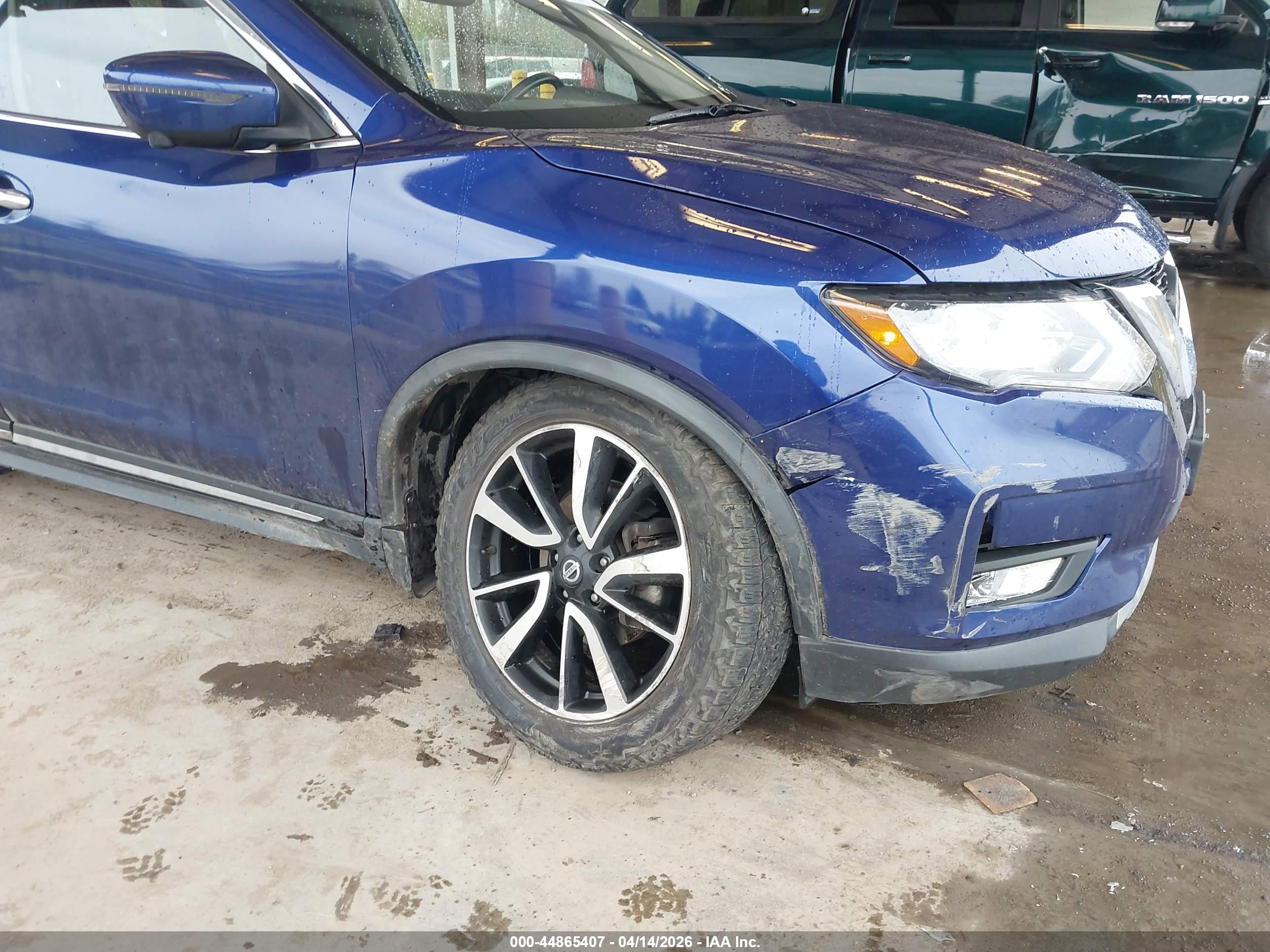 NISSAN ROGUE image 6