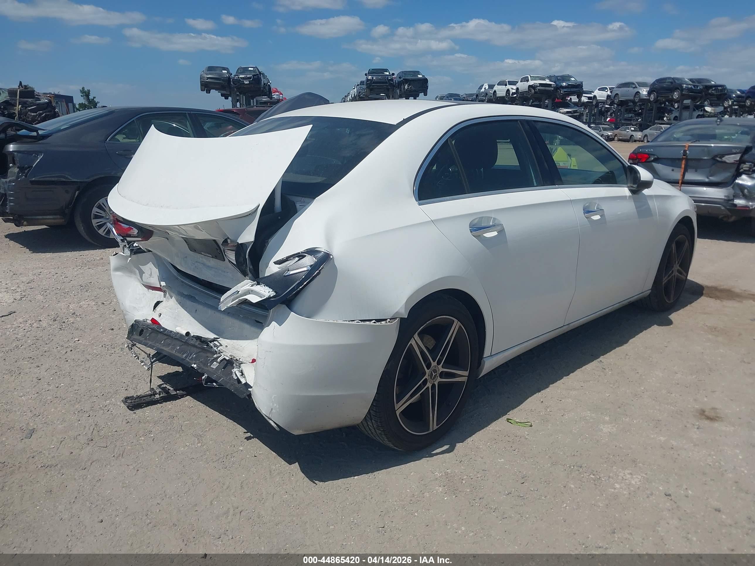 MERCEDES-BENZ A image 4