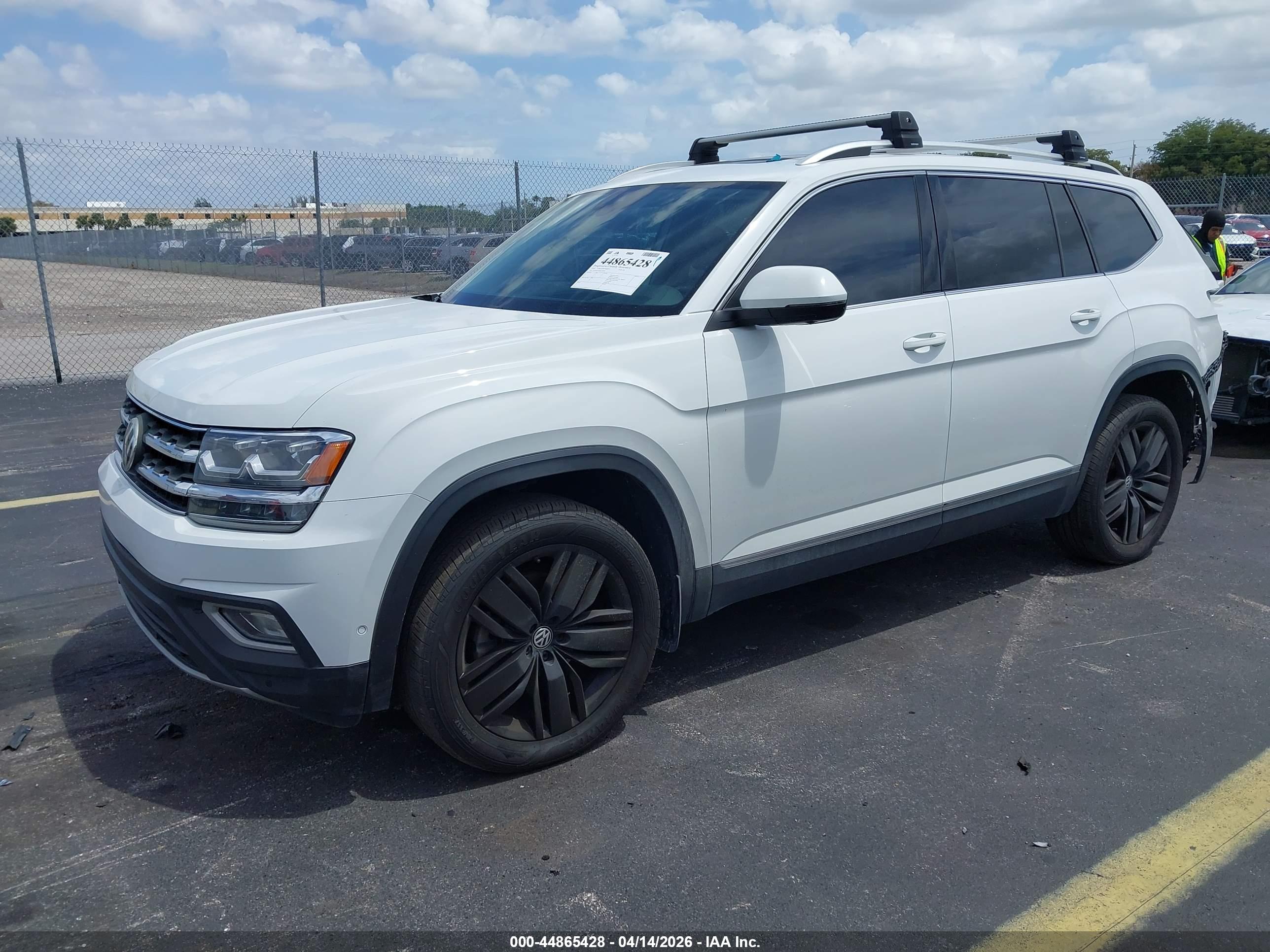 VOLKSWAGEN ATLAS image 2