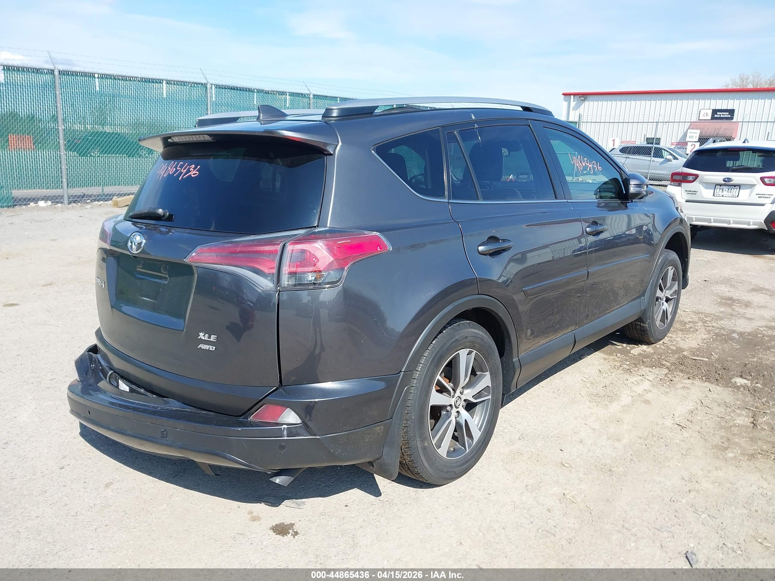 TOYOTA RAV4 image 4