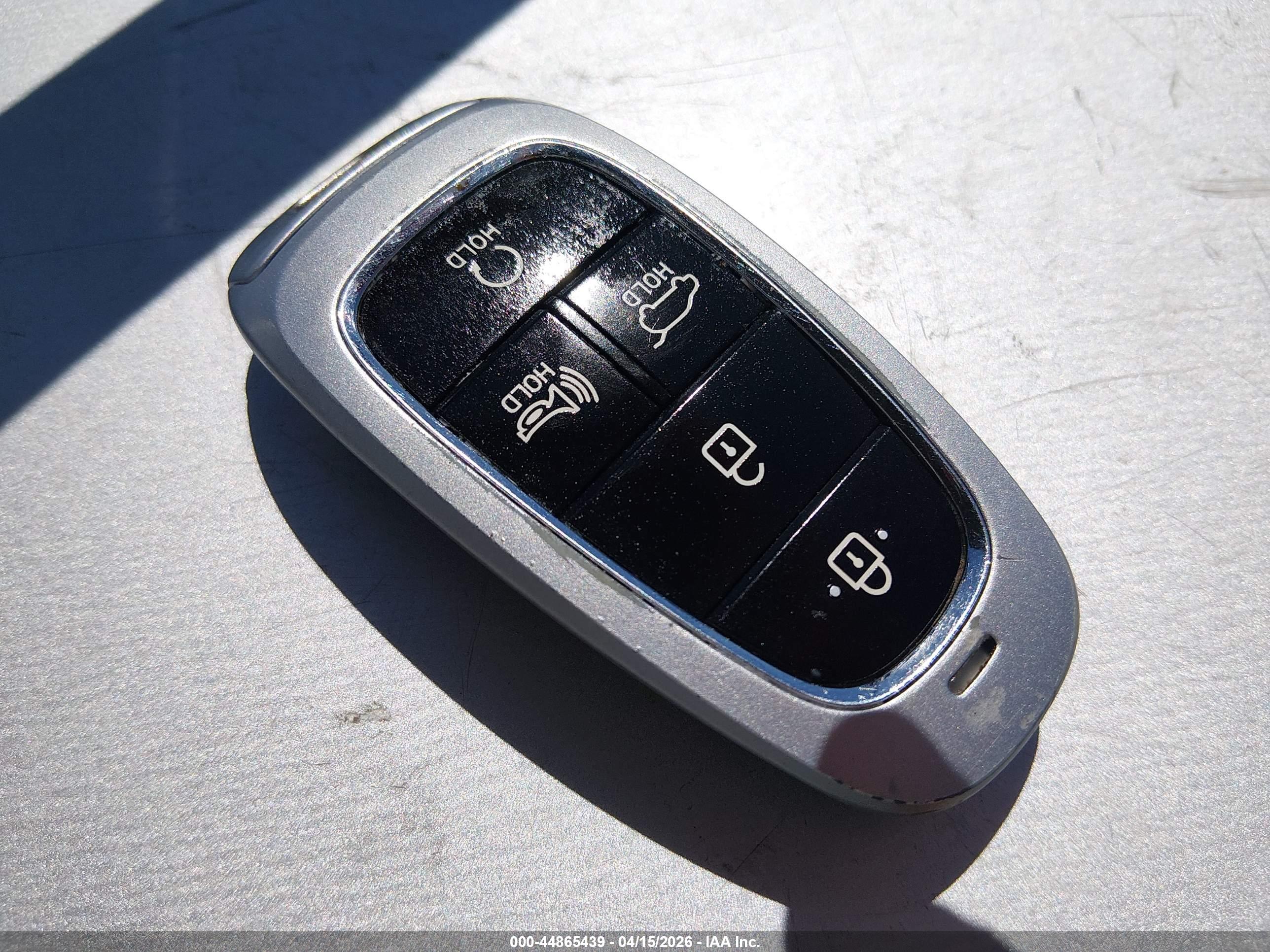 HYUNDAI TUCSON image 11