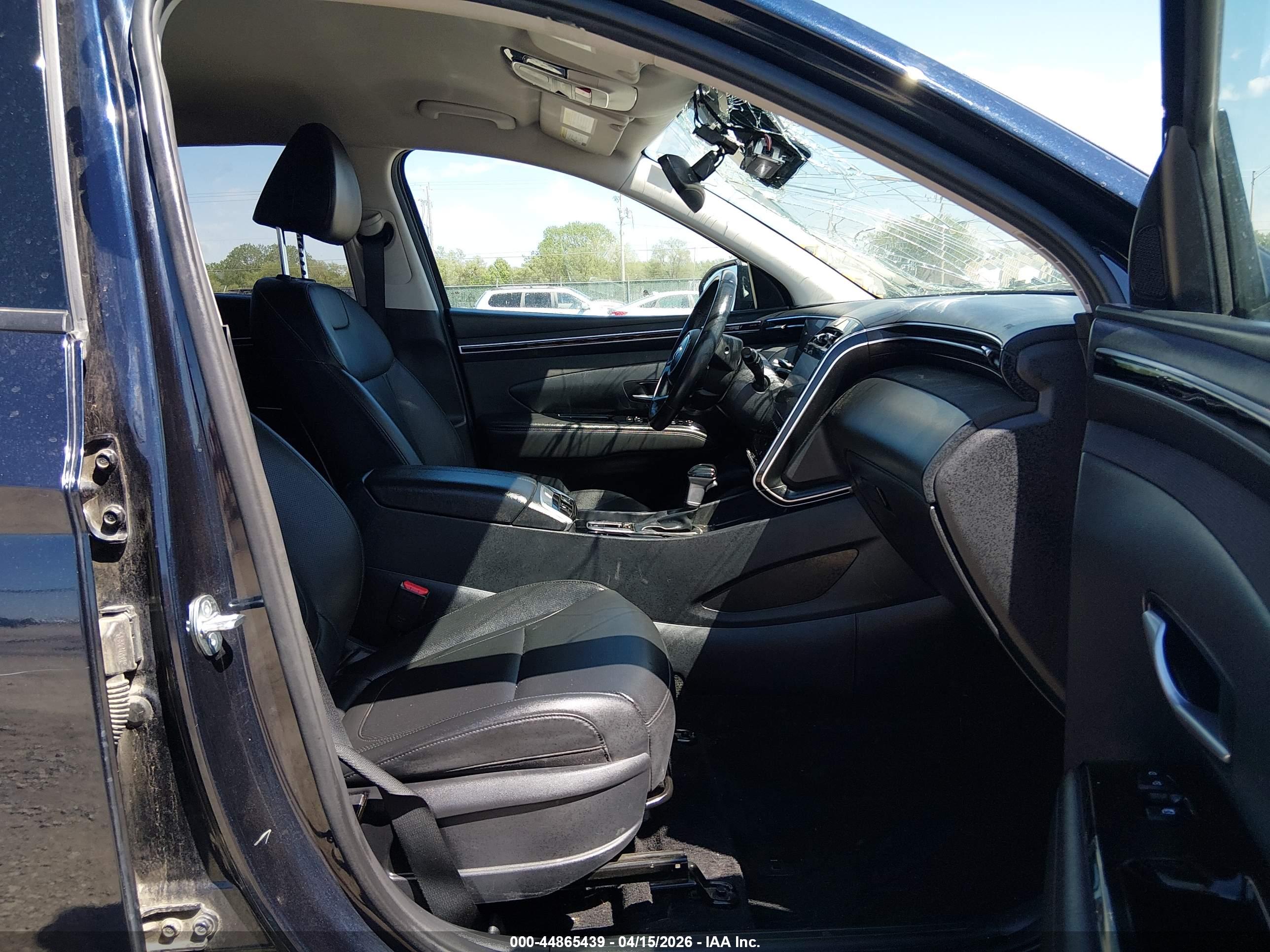 HYUNDAI TUCSON image 5