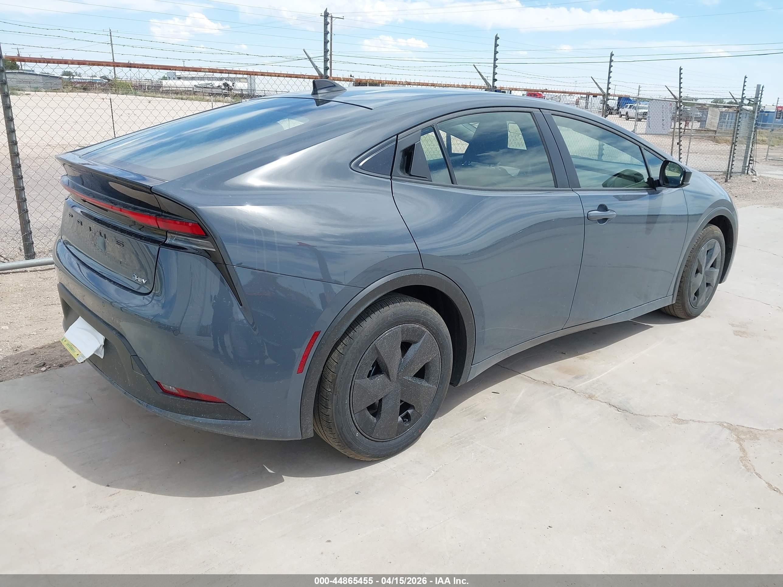 TOYOTA PRIUS image 4