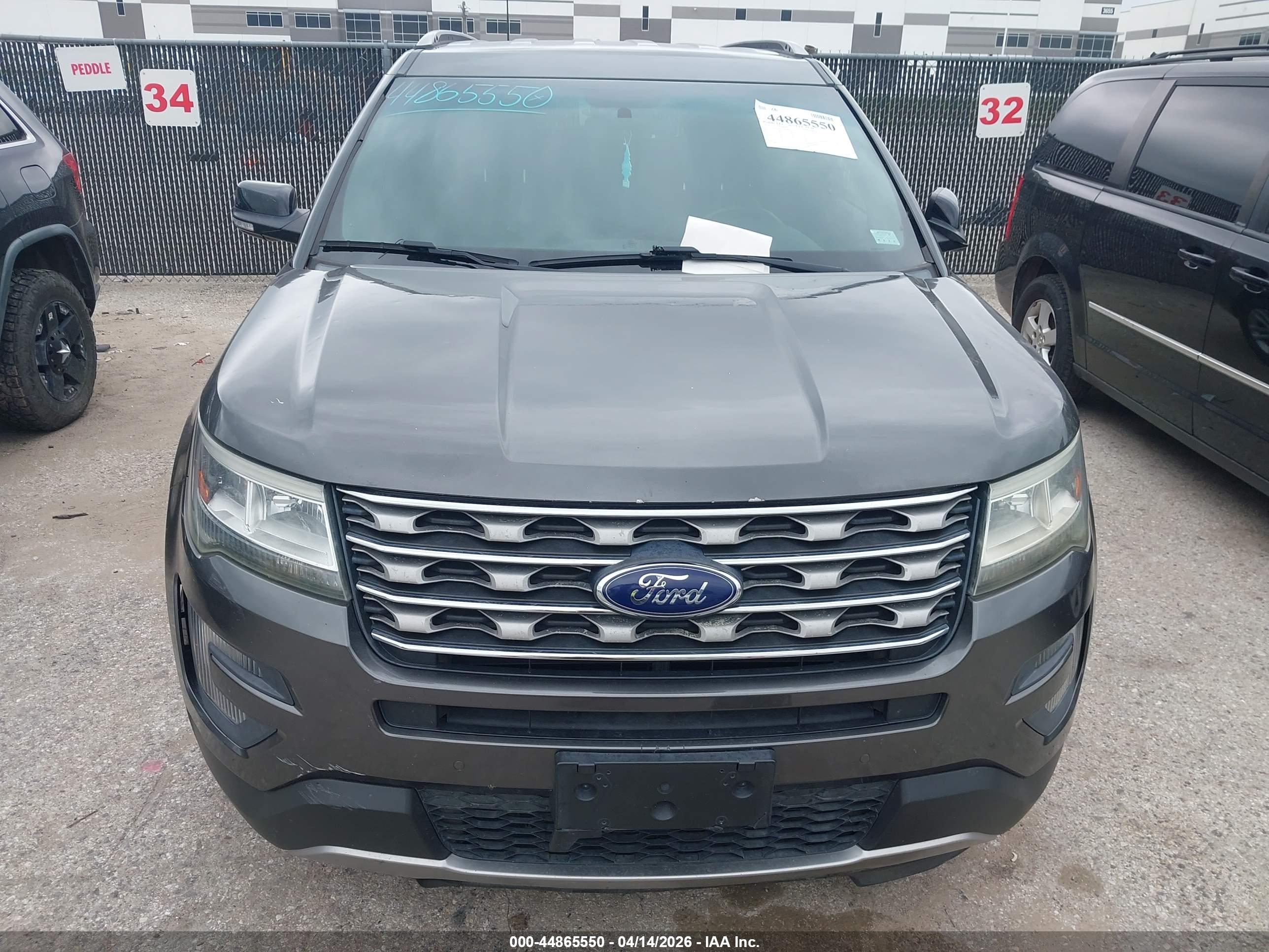 FORD EXPLORER image 6