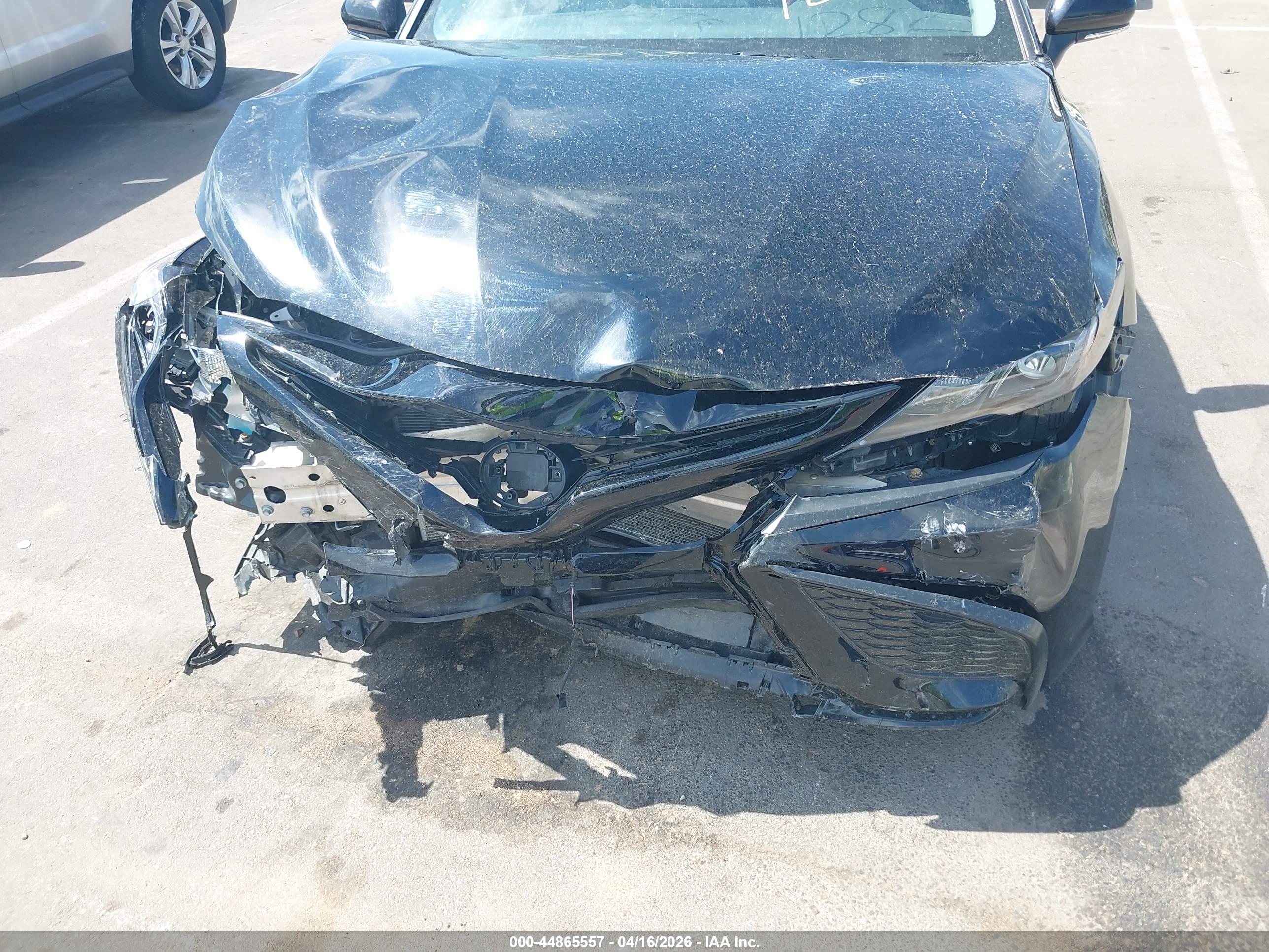 TOYOTA CAMRY image 6