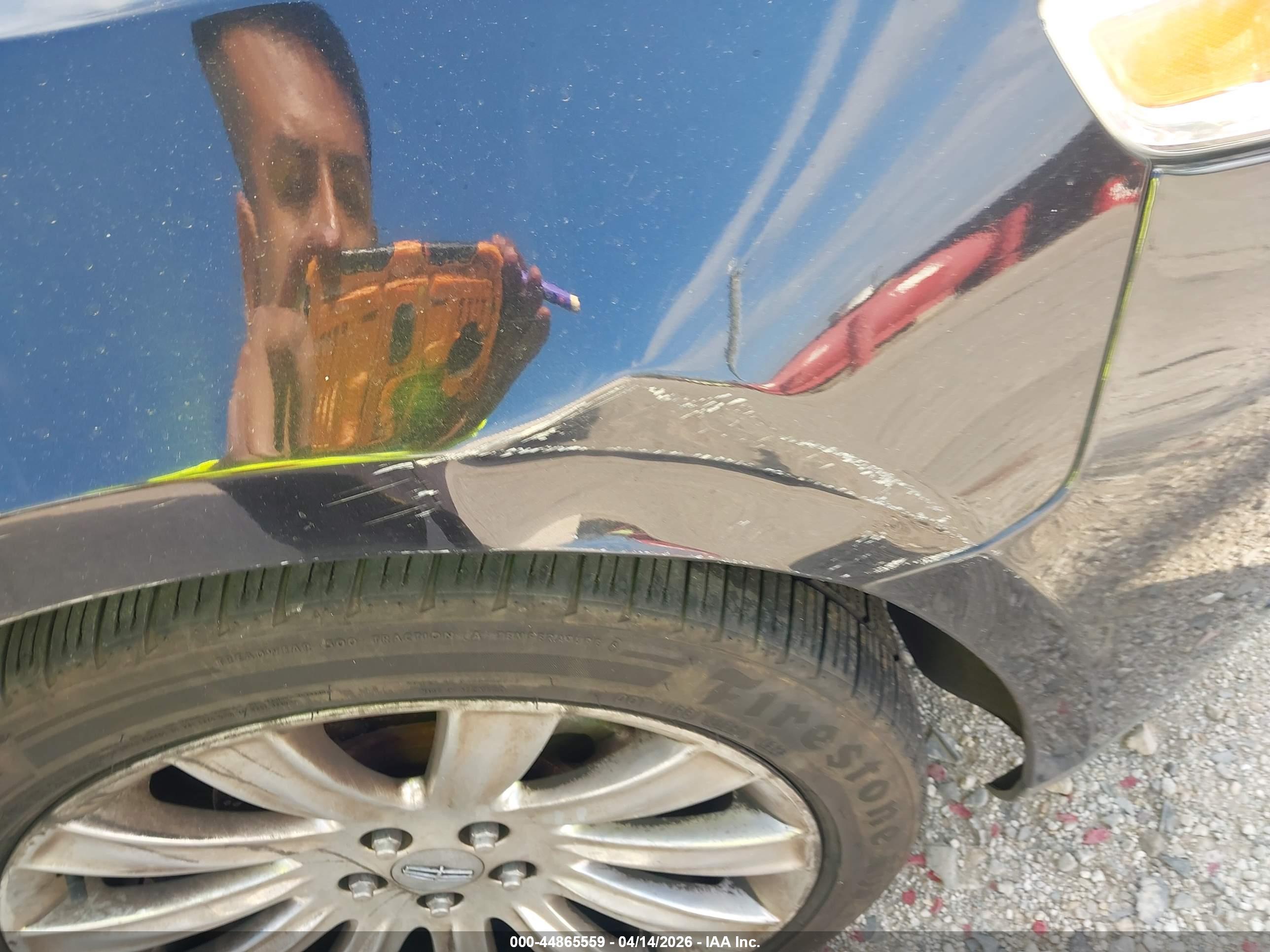 LINCOLN MKS image 6
