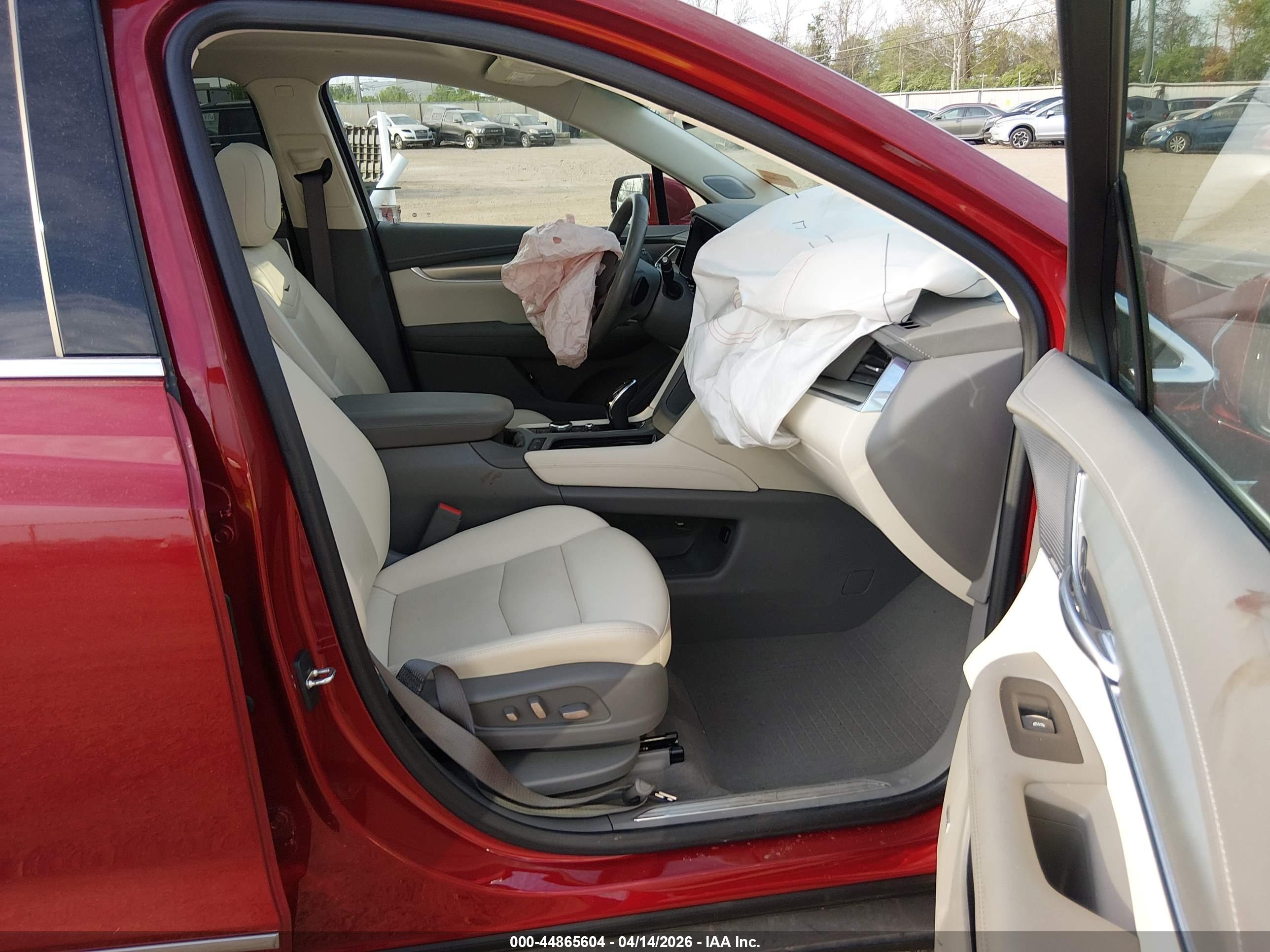 CADILLAC XT5 image 5