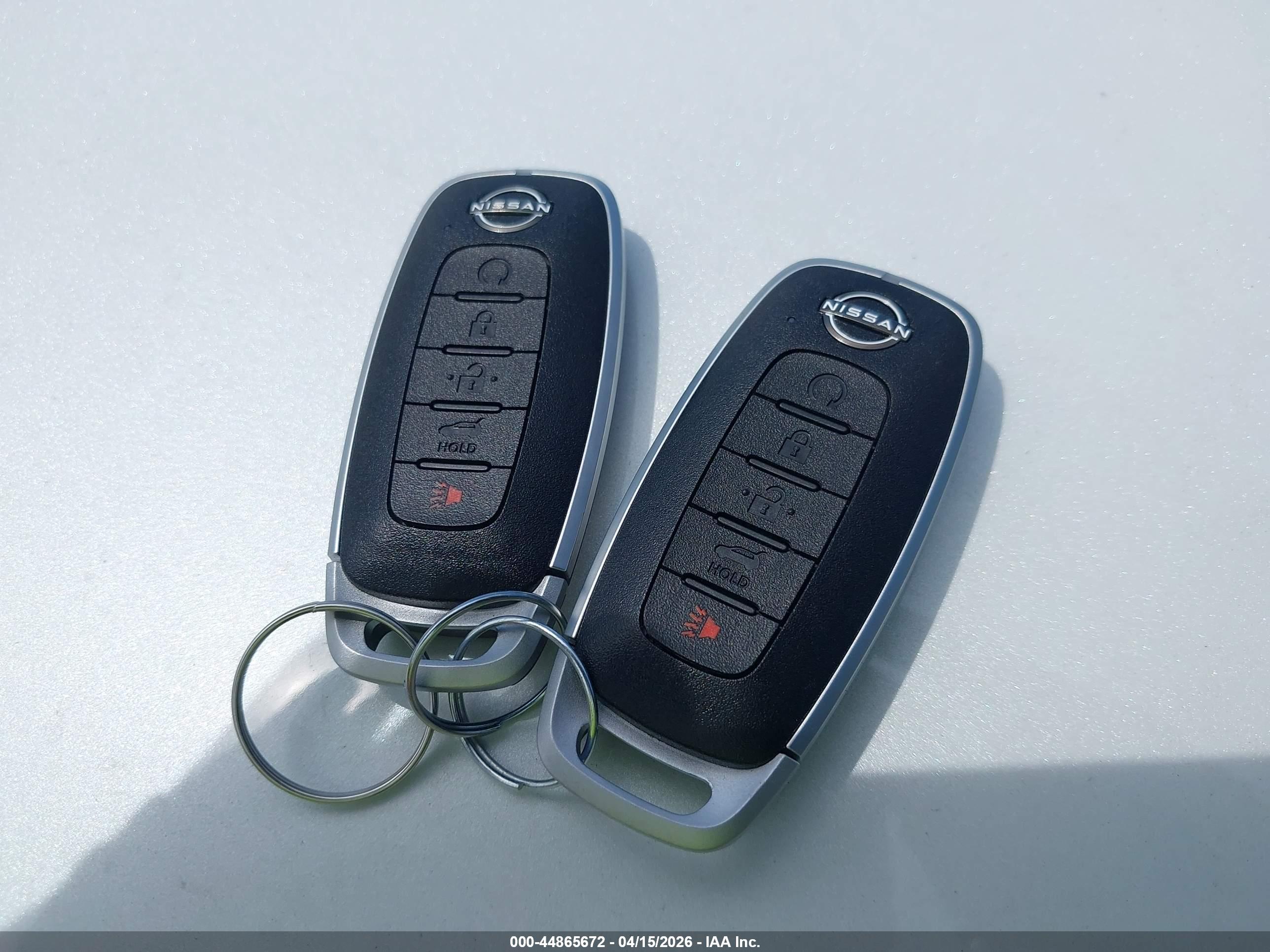 NISSAN ROGUE image 11