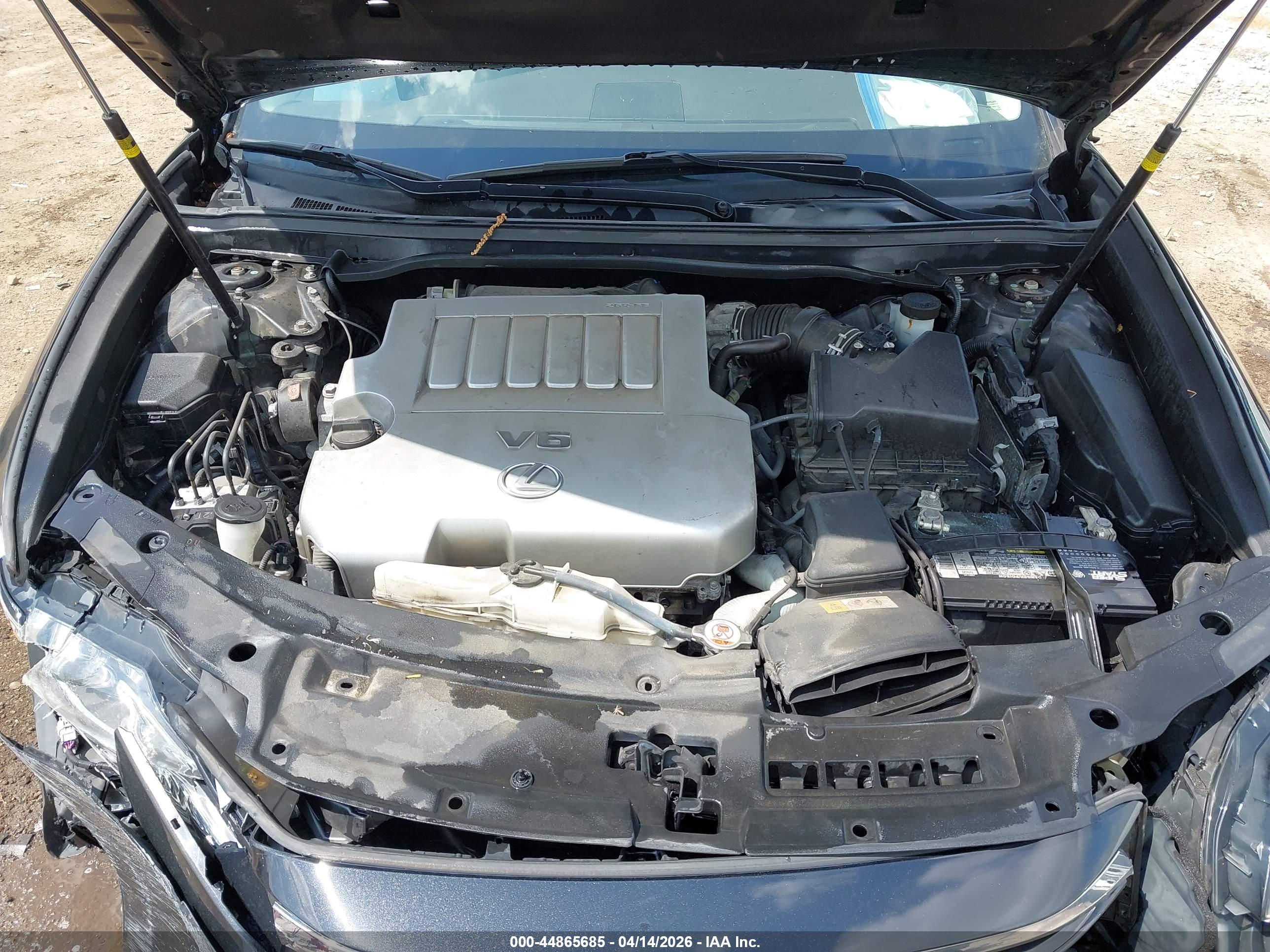 LEXUS ES image 10