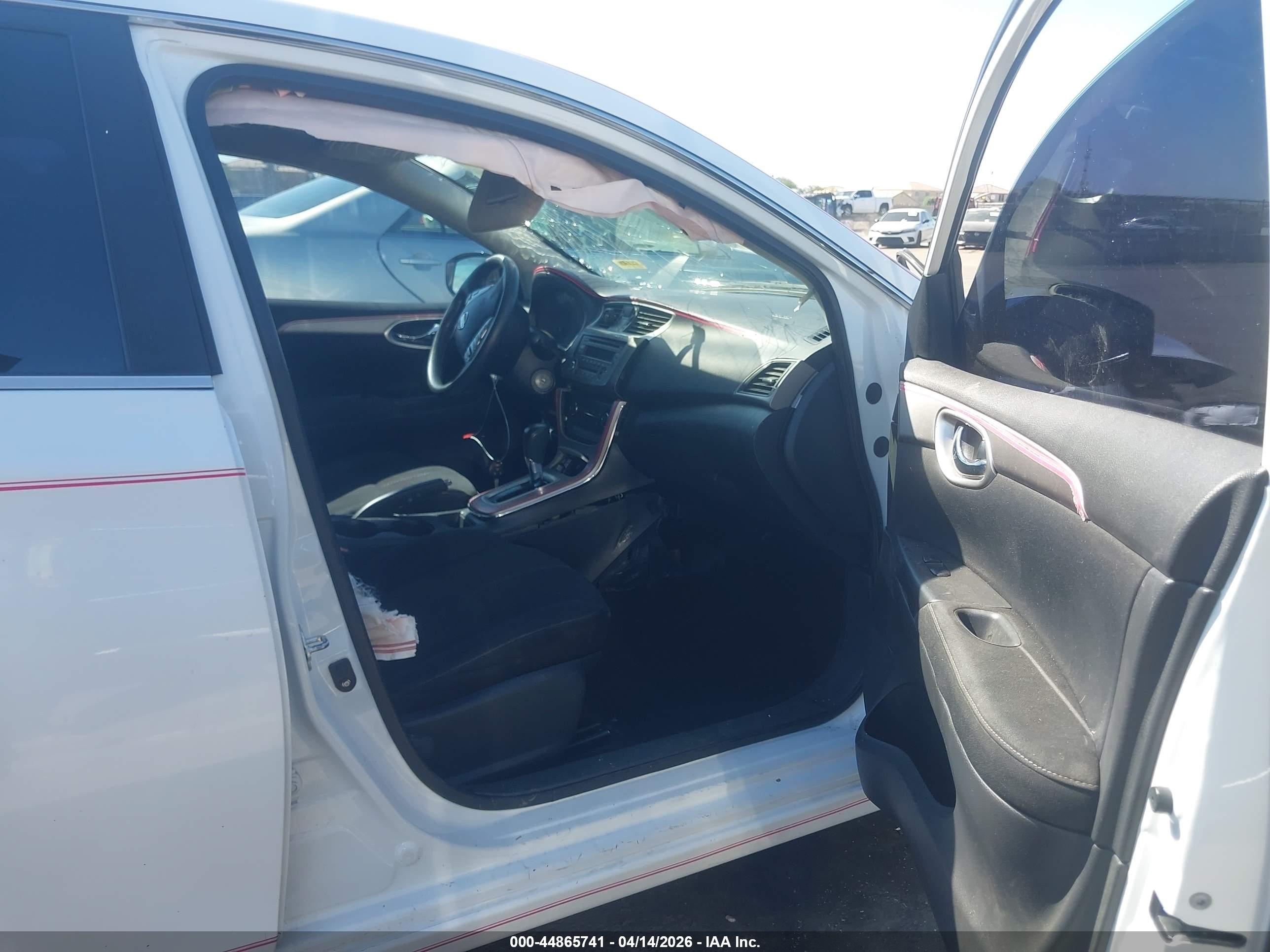 NISSAN SENTRA image 5