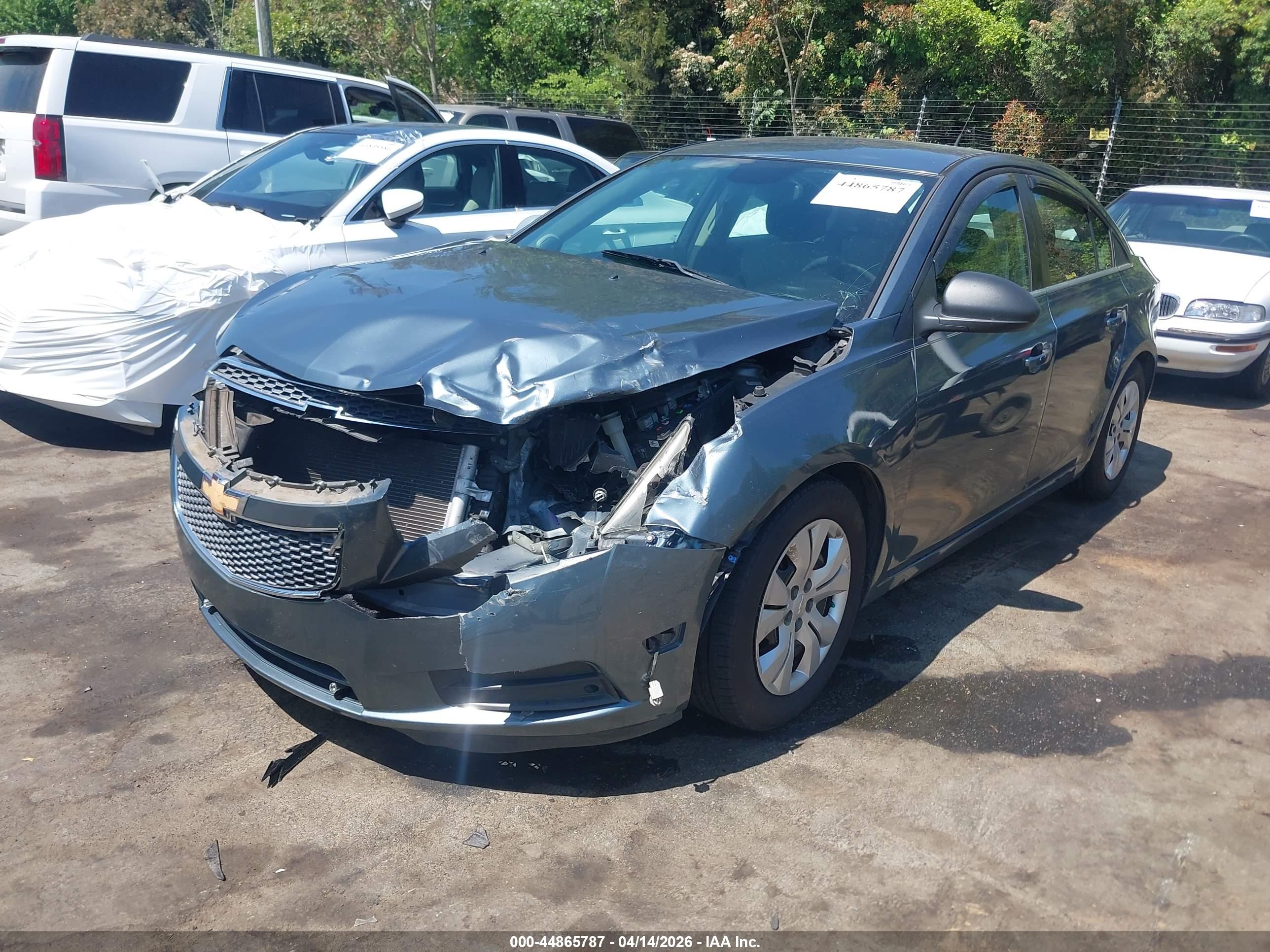CHEVROLET CRUZE image 2