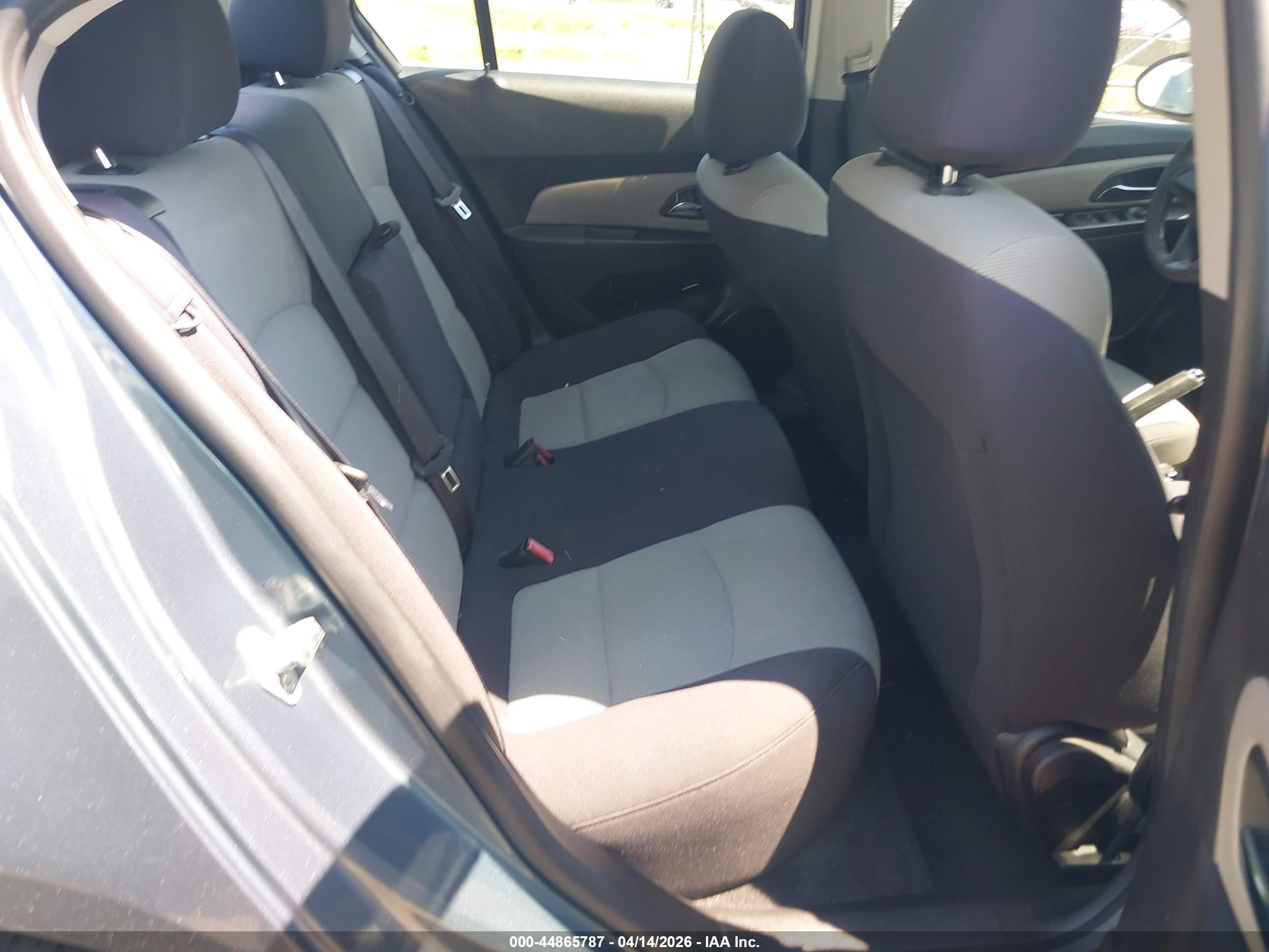 CHEVROLET CRUZE image 8
