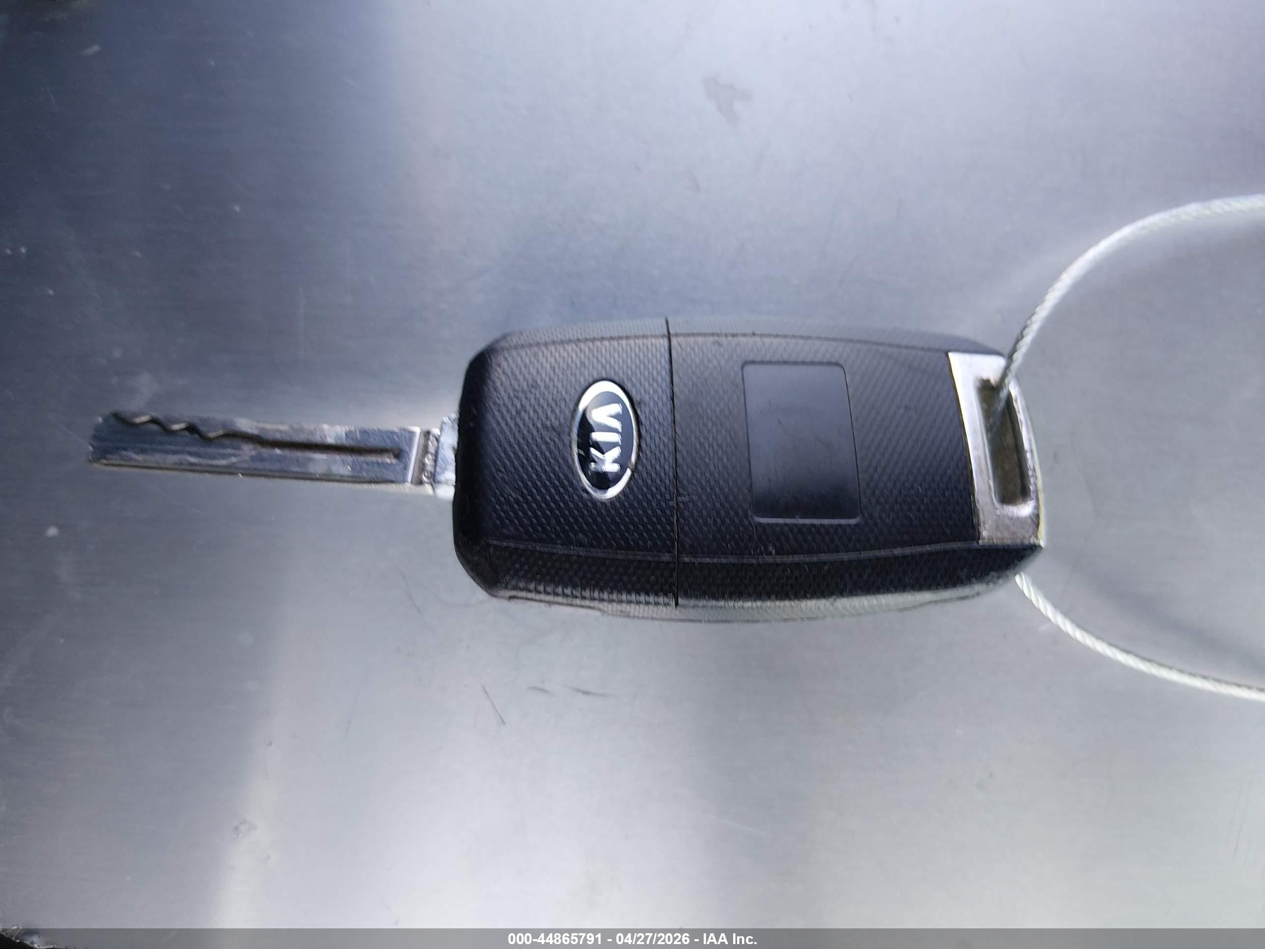 KIA SORENTO image 11
