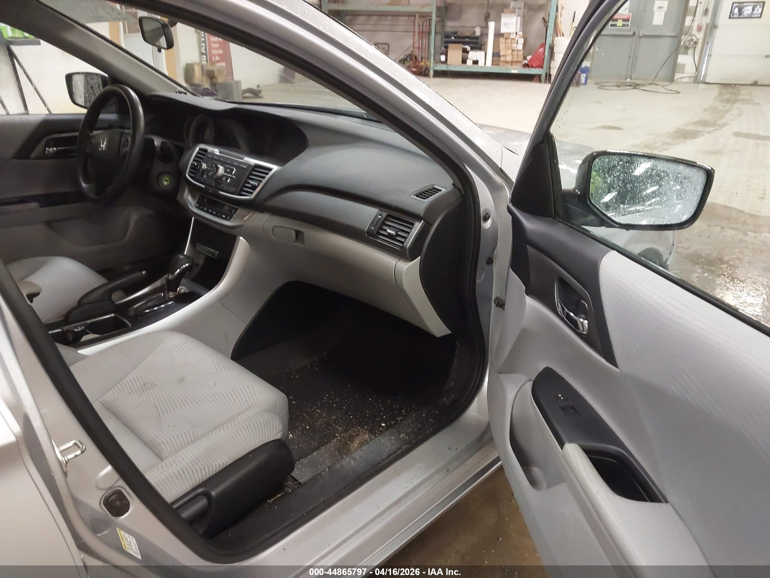HONDA ACCORD image 5