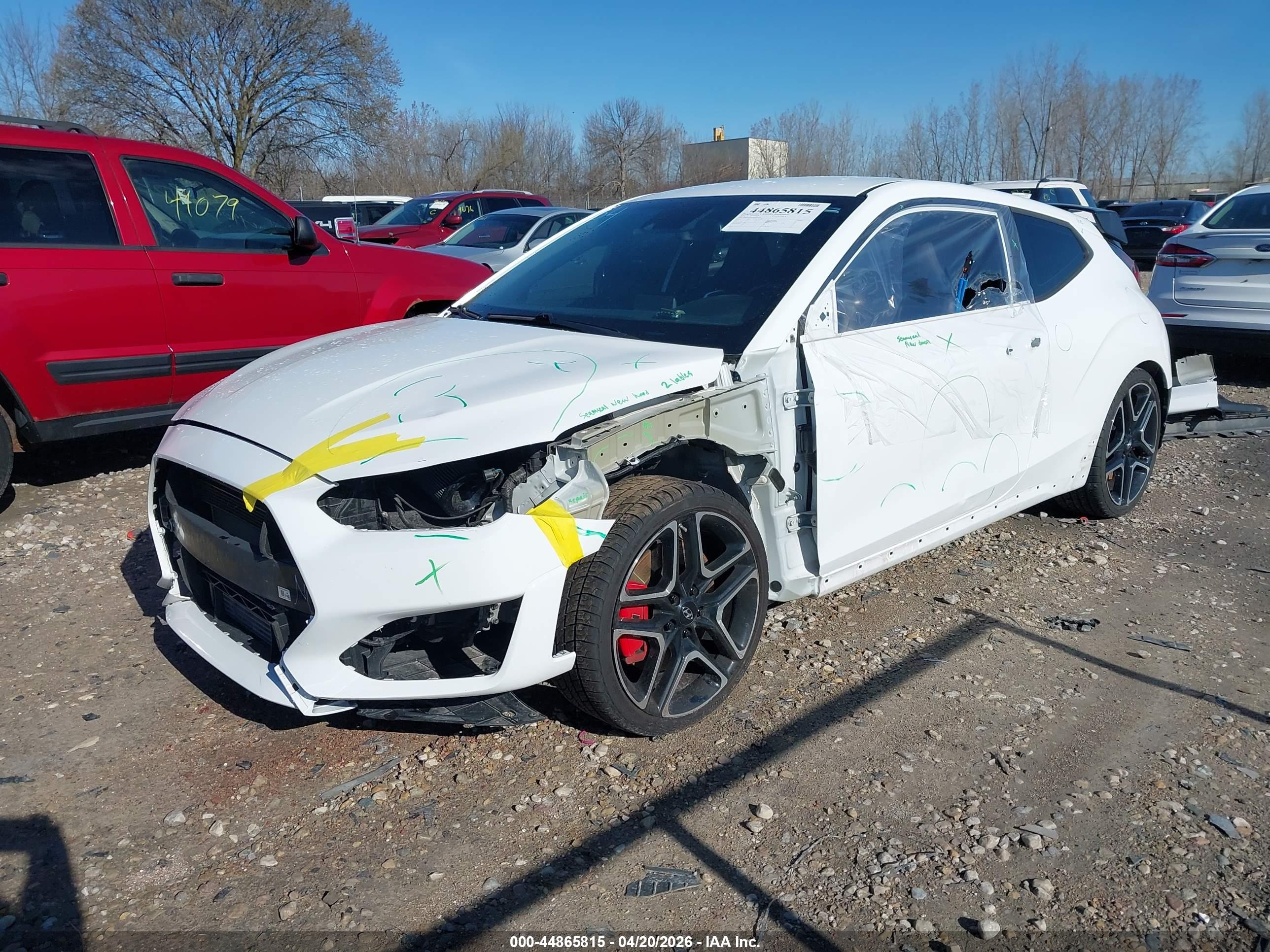 HYUNDAI VELOSTER image 2