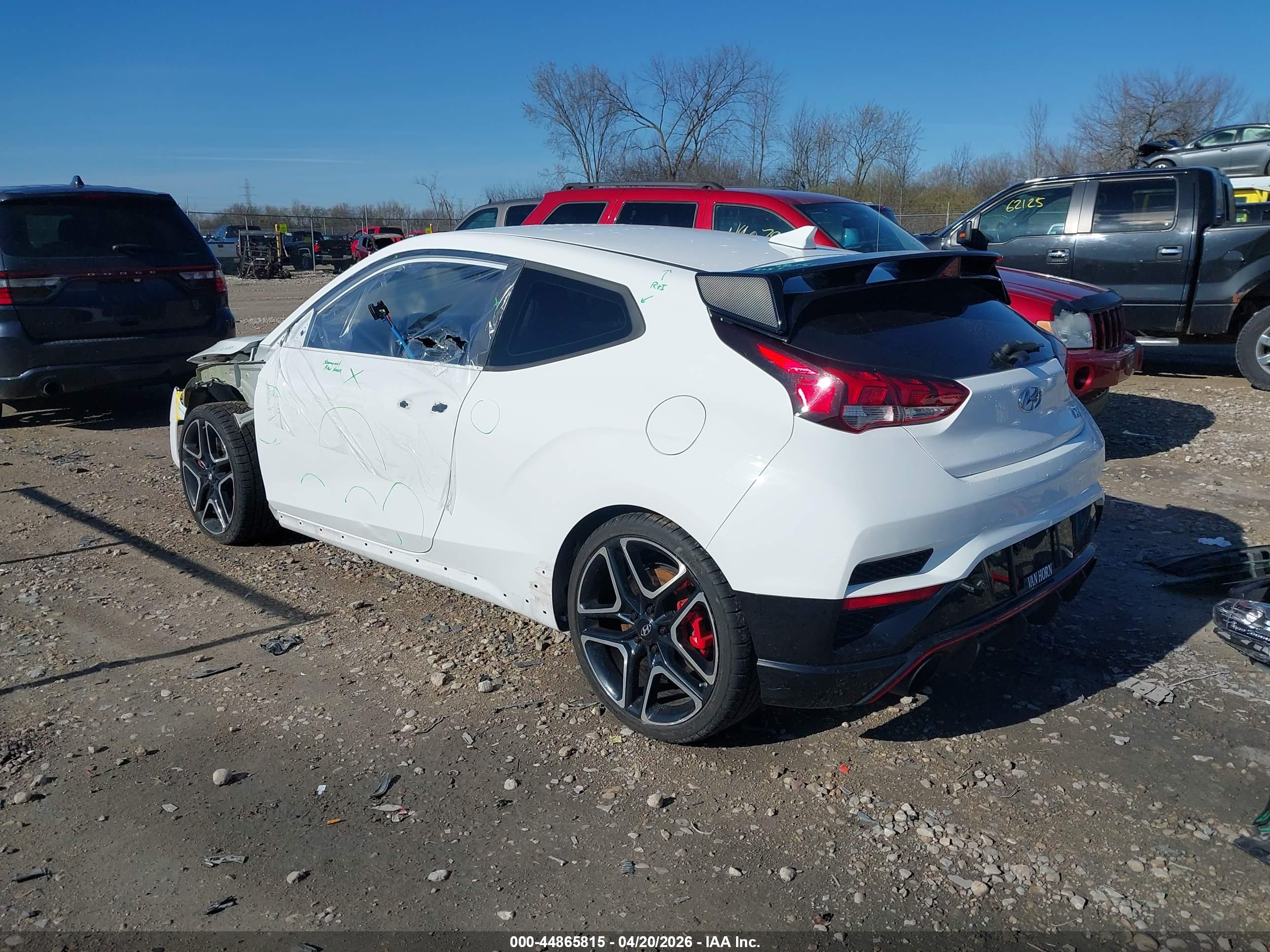HYUNDAI VELOSTER image 3