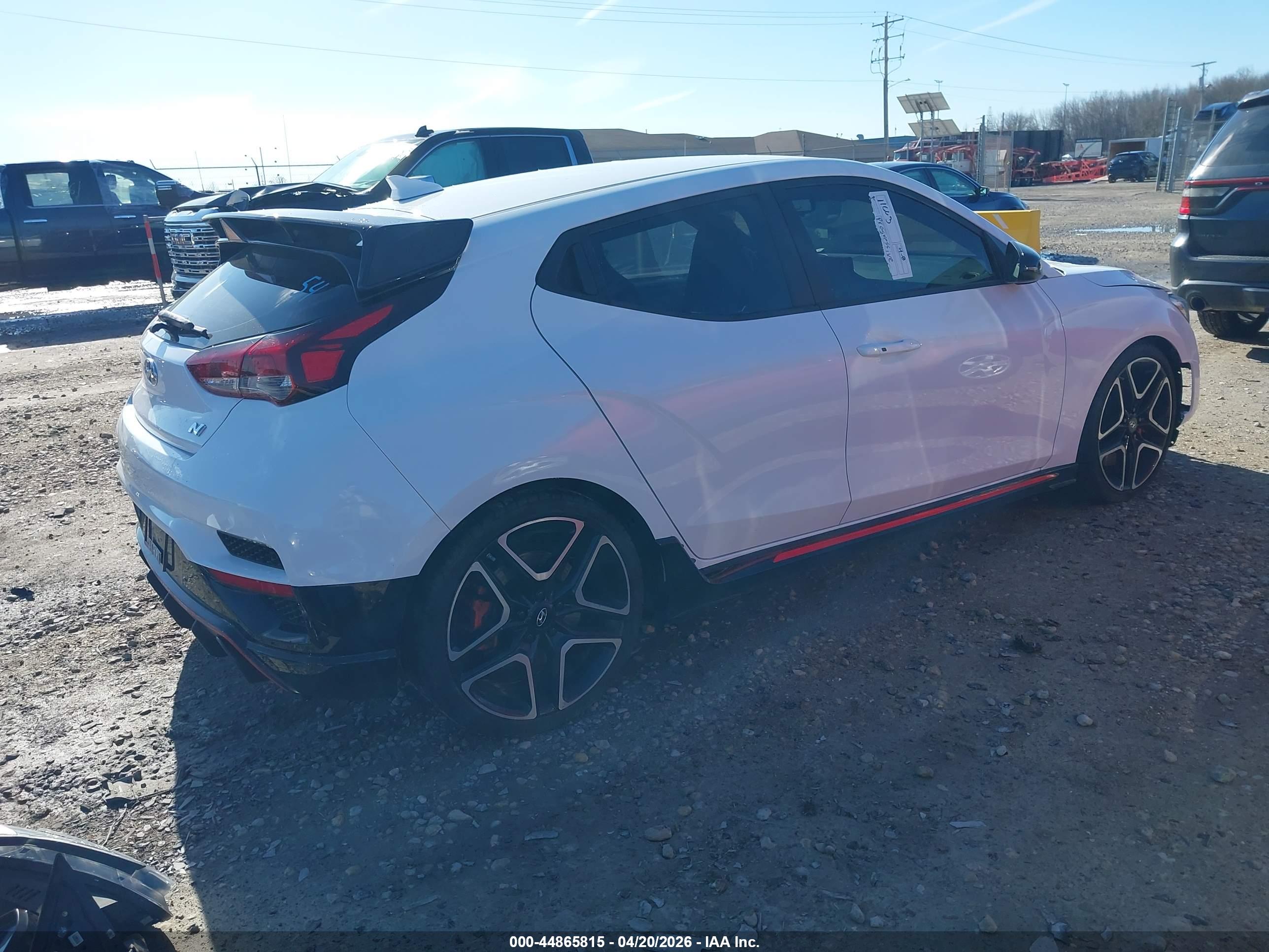 HYUNDAI VELOSTER image 4
