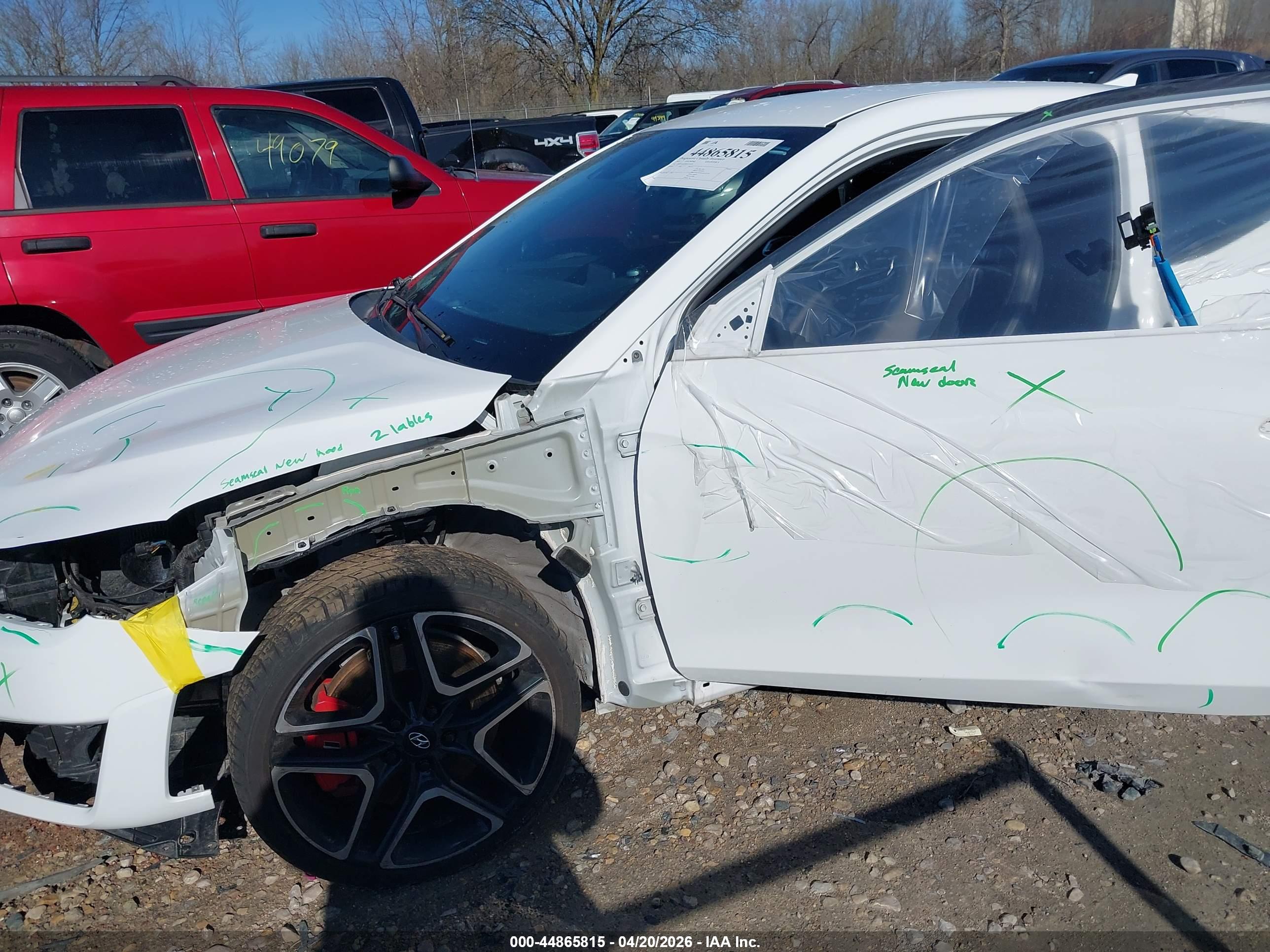HYUNDAI VELOSTER image 6