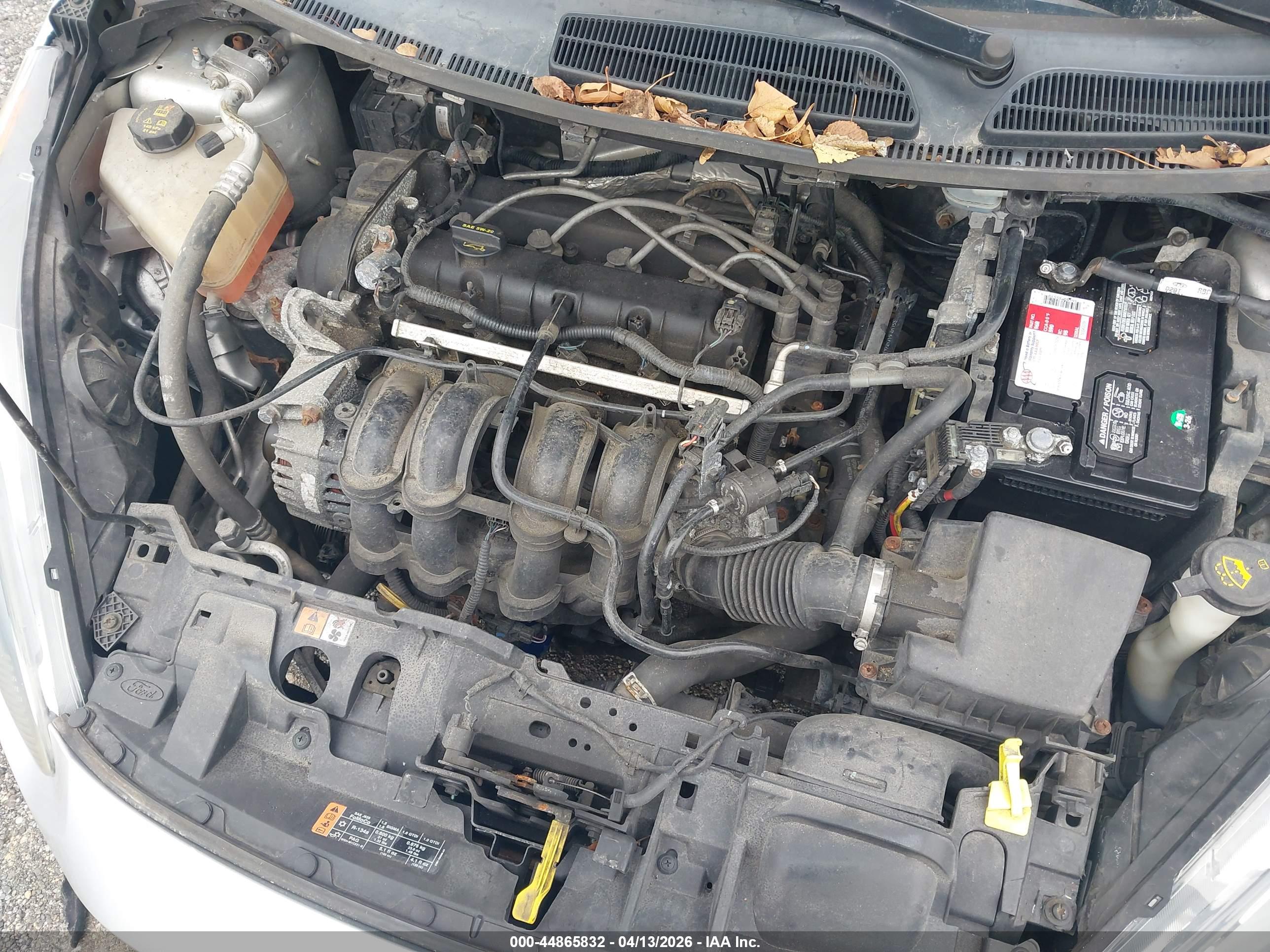 FORD FIESTA image 10