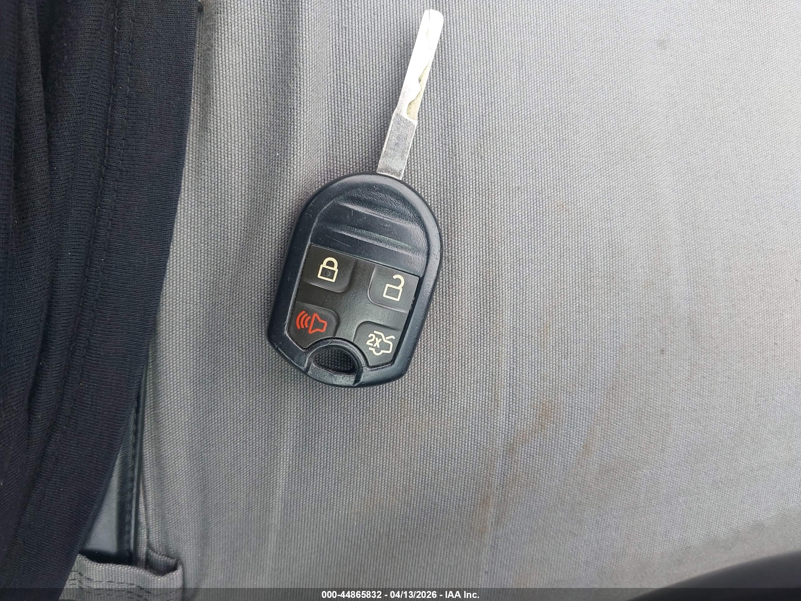 FORD FIESTA image 11