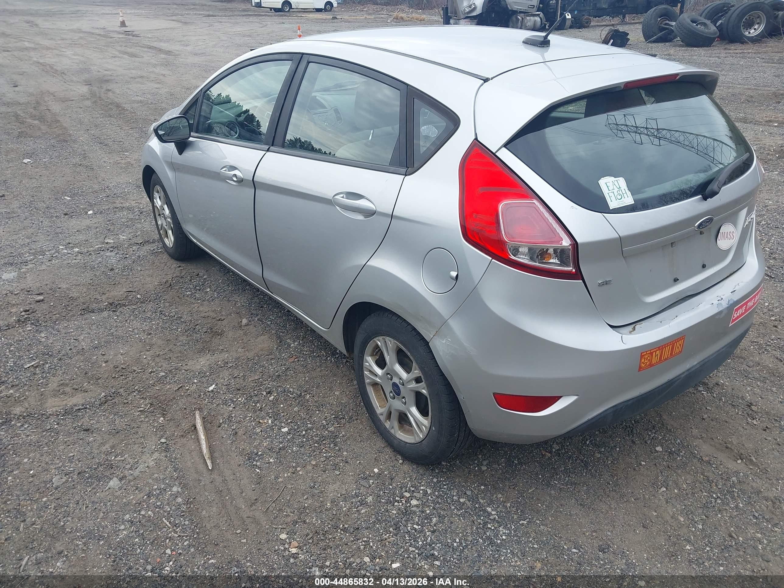 FORD FIESTA image 3