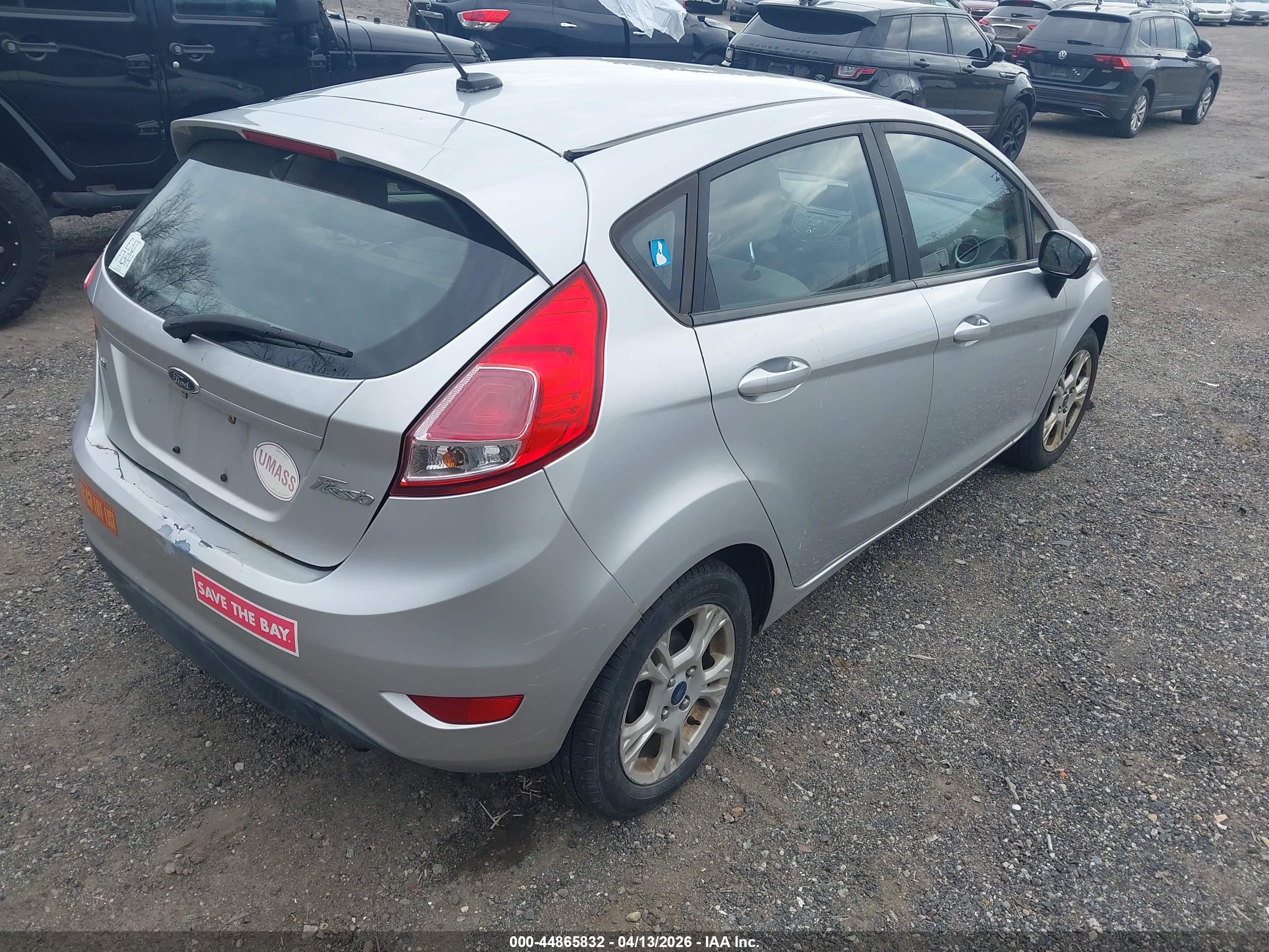 FORD FIESTA image 4