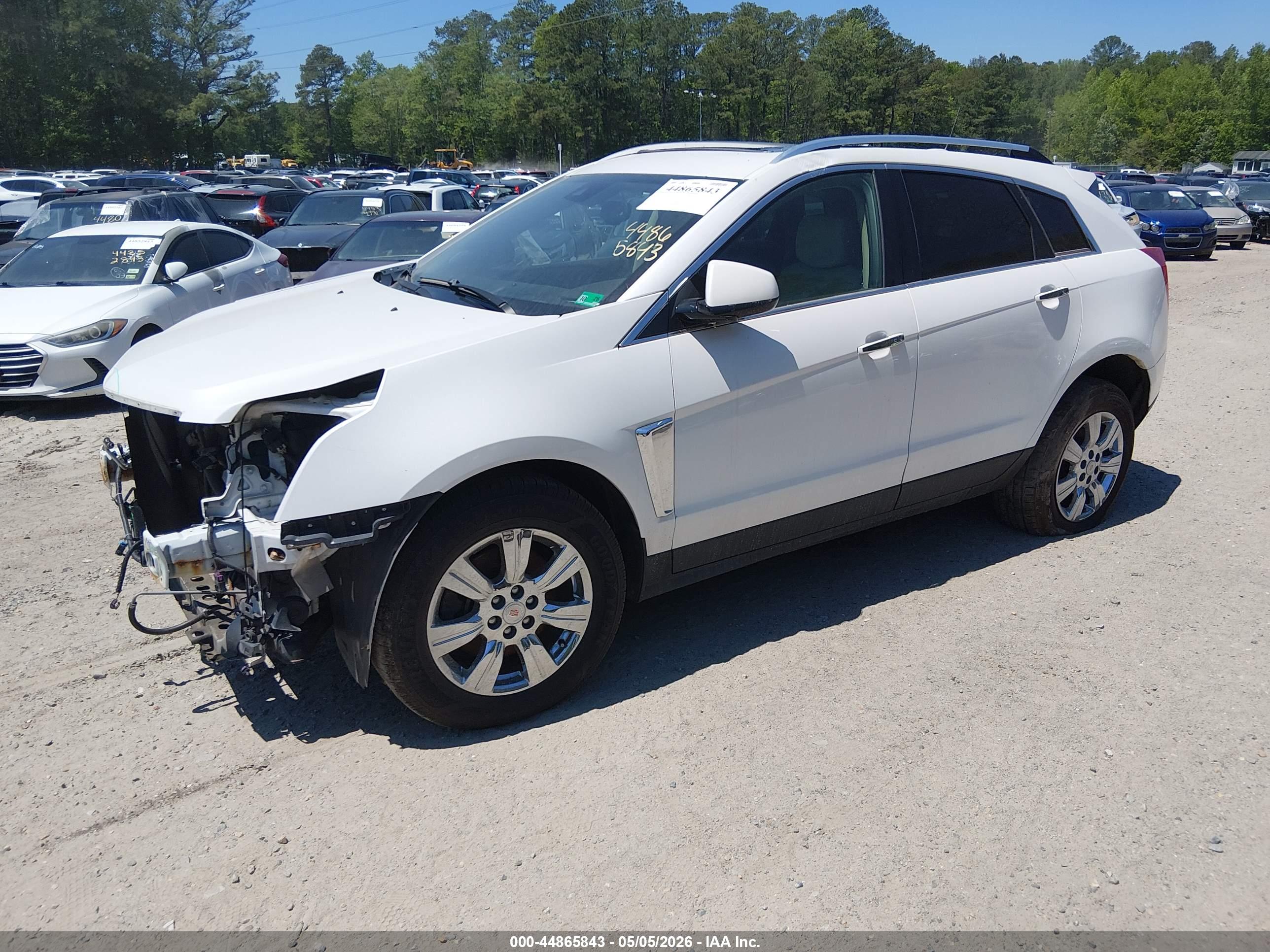 CADILLAC SRX image 2