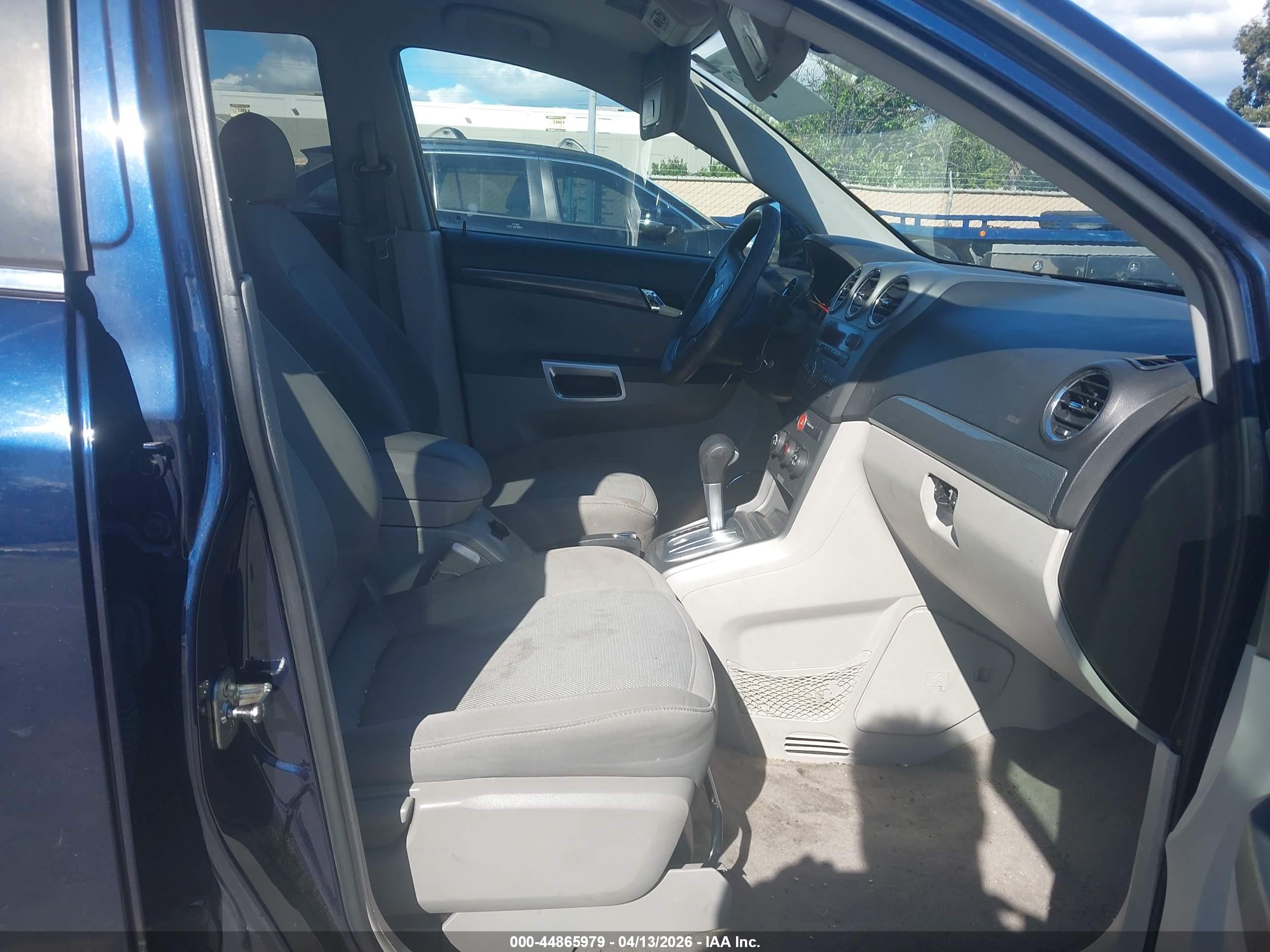 SATURN VUE image 5