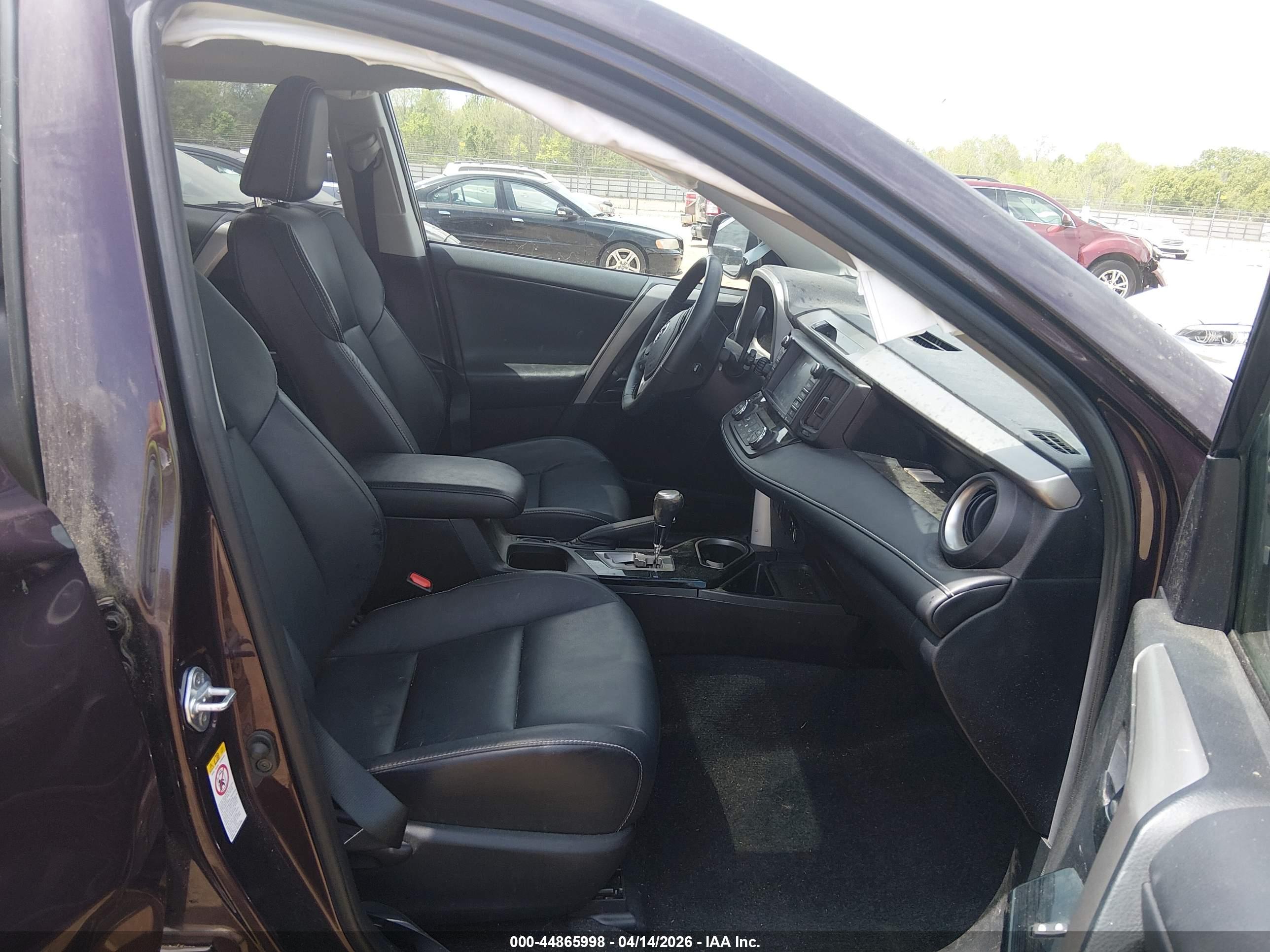 TOYOTA RAV4 image 5